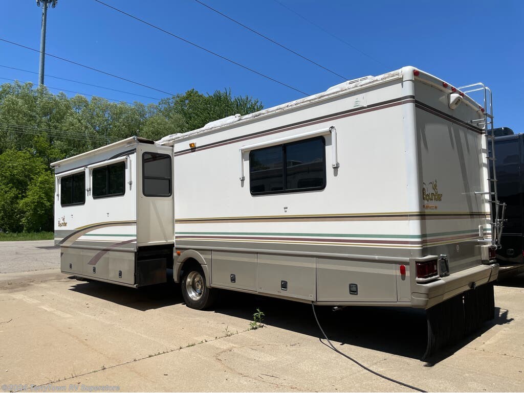 2000 Bounder 34T by Fleetwood from TerryTown RV Superstore in Grand Rapids, Michigan