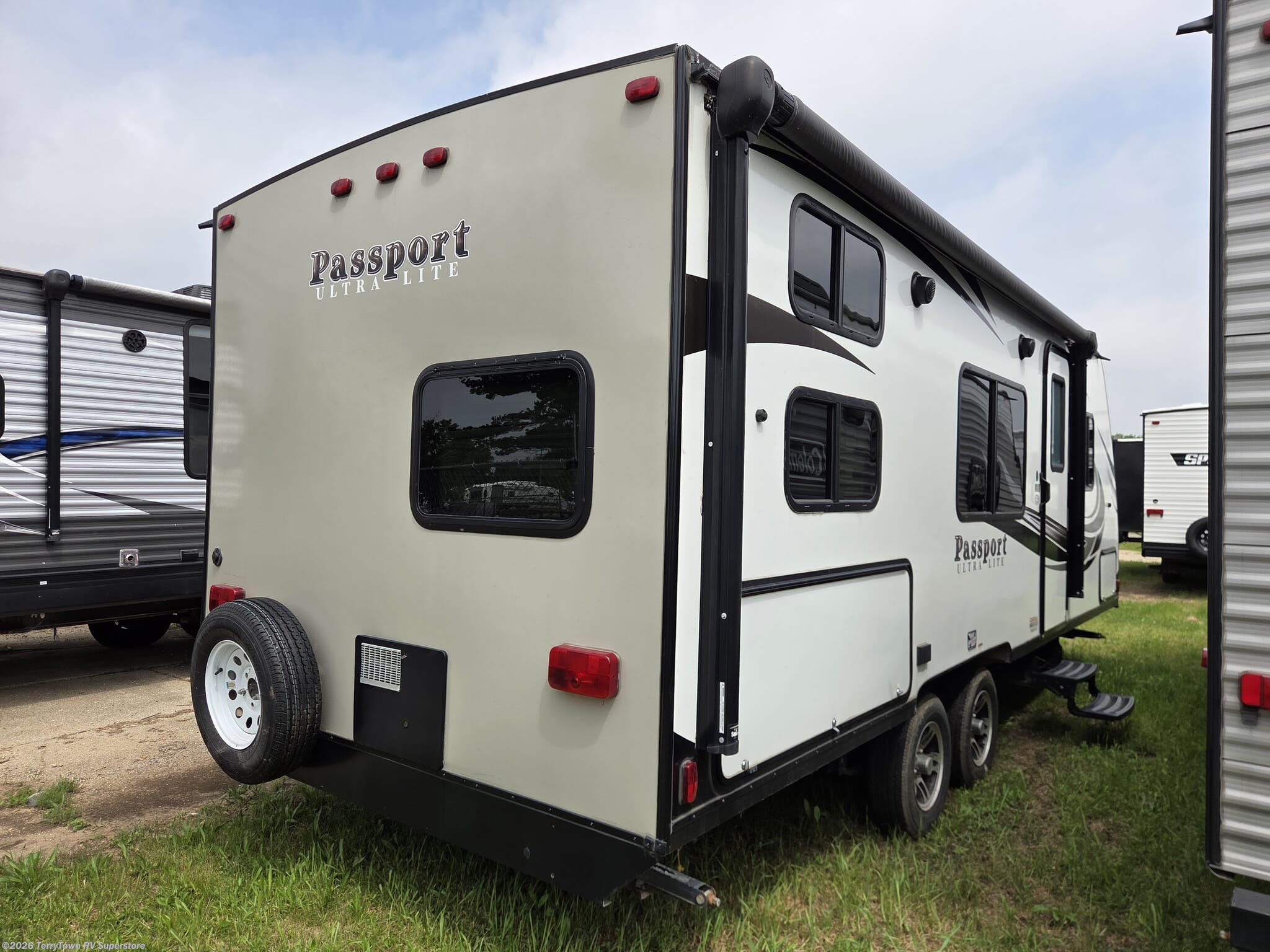 Used 2018 Keystone Passport Ultra Lite Express 239ML available in Grand Rapids, Michigan