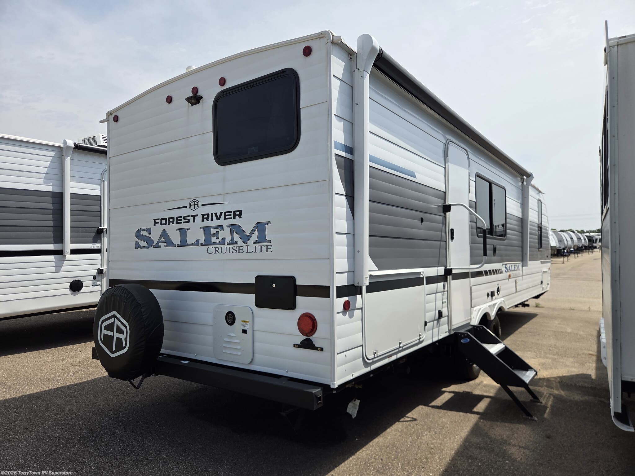 2026 Salem Cruise Lite 26ICE by Forest River from TerryTown RV Superstore in Grand Rapids, Michigan