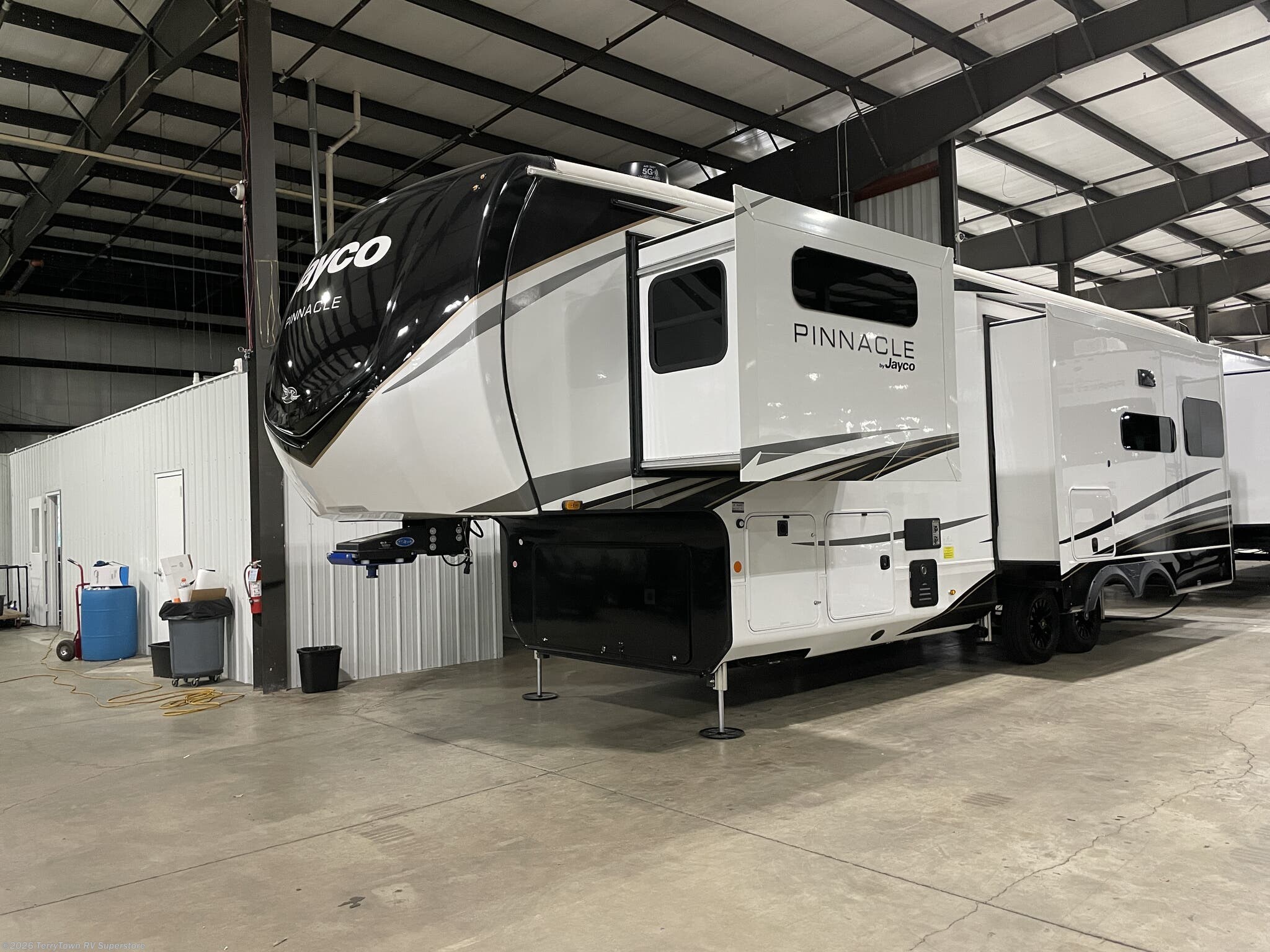 2026 Pinnacle 32RLTS by Jayco from TerryTown RV Superstore in Grand Rapids, Michigan