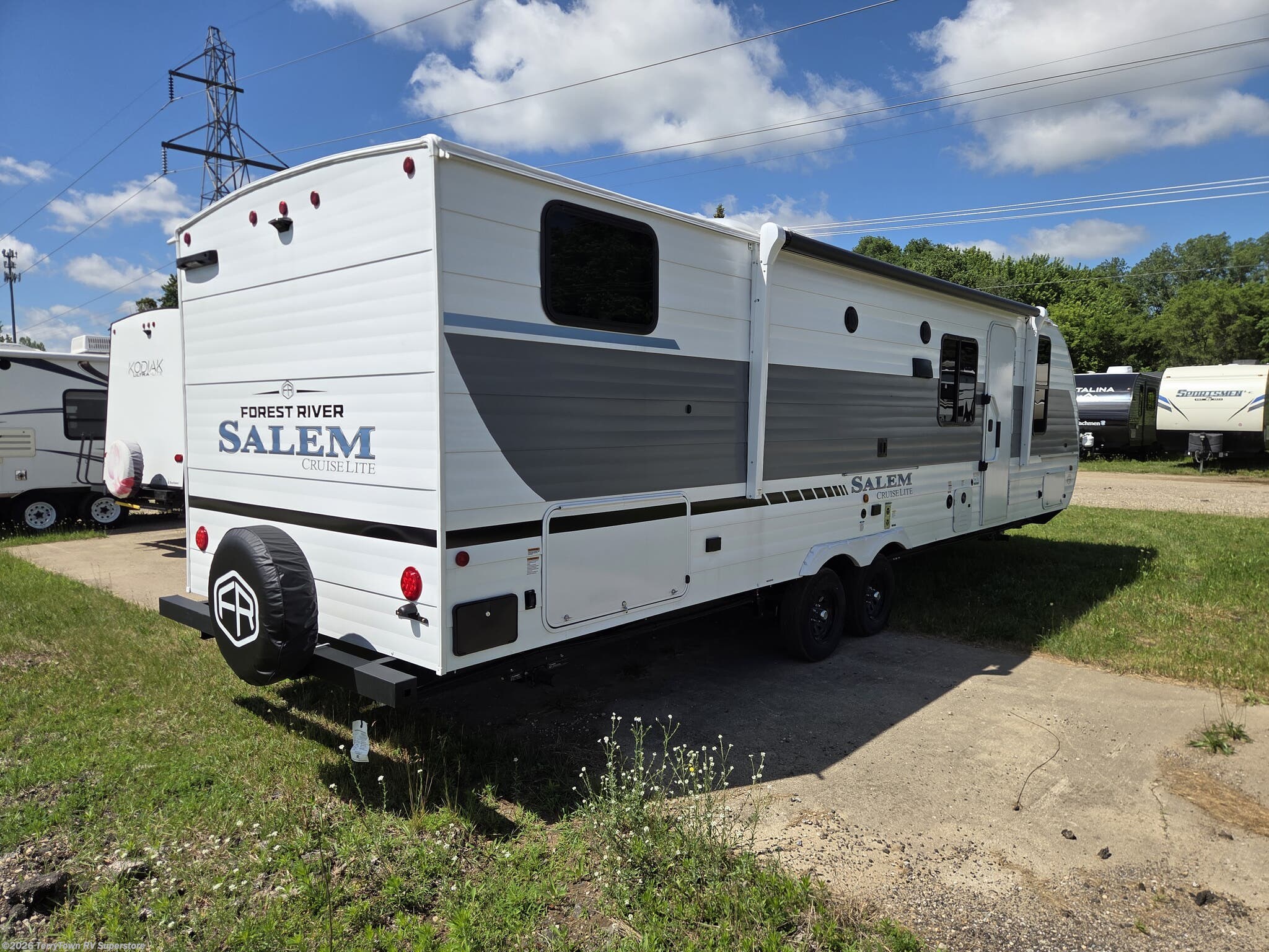 2026 Salem Cruise Lite 273QBXL by Forest River from TerryTown RV Superstore in Grand Rapids, Michigan