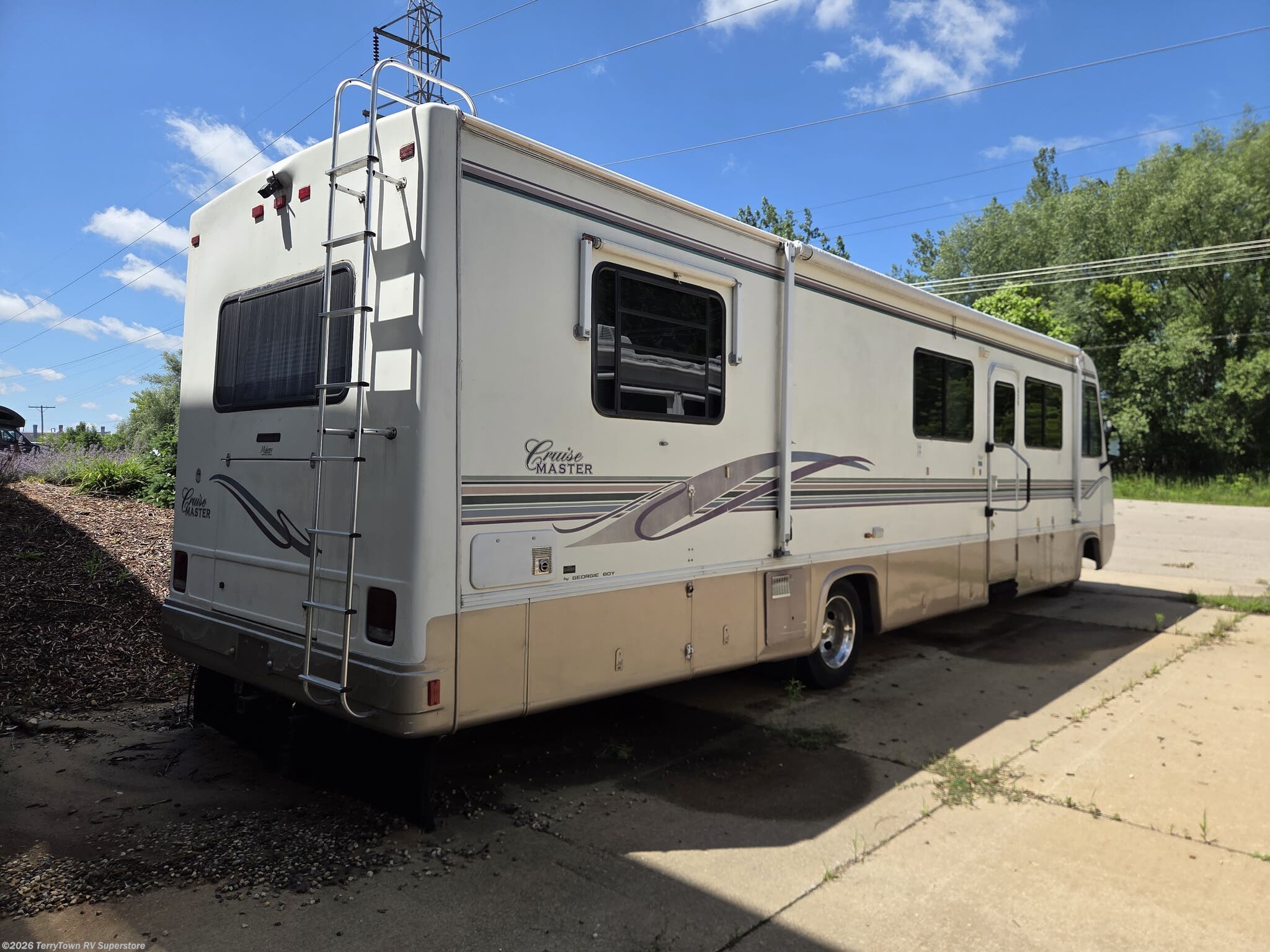 1997 Georgie Boy Cruise Master 3415 - Used Class A For Sale by TerryTown RV Superstore in Grand Rapids, Michigan