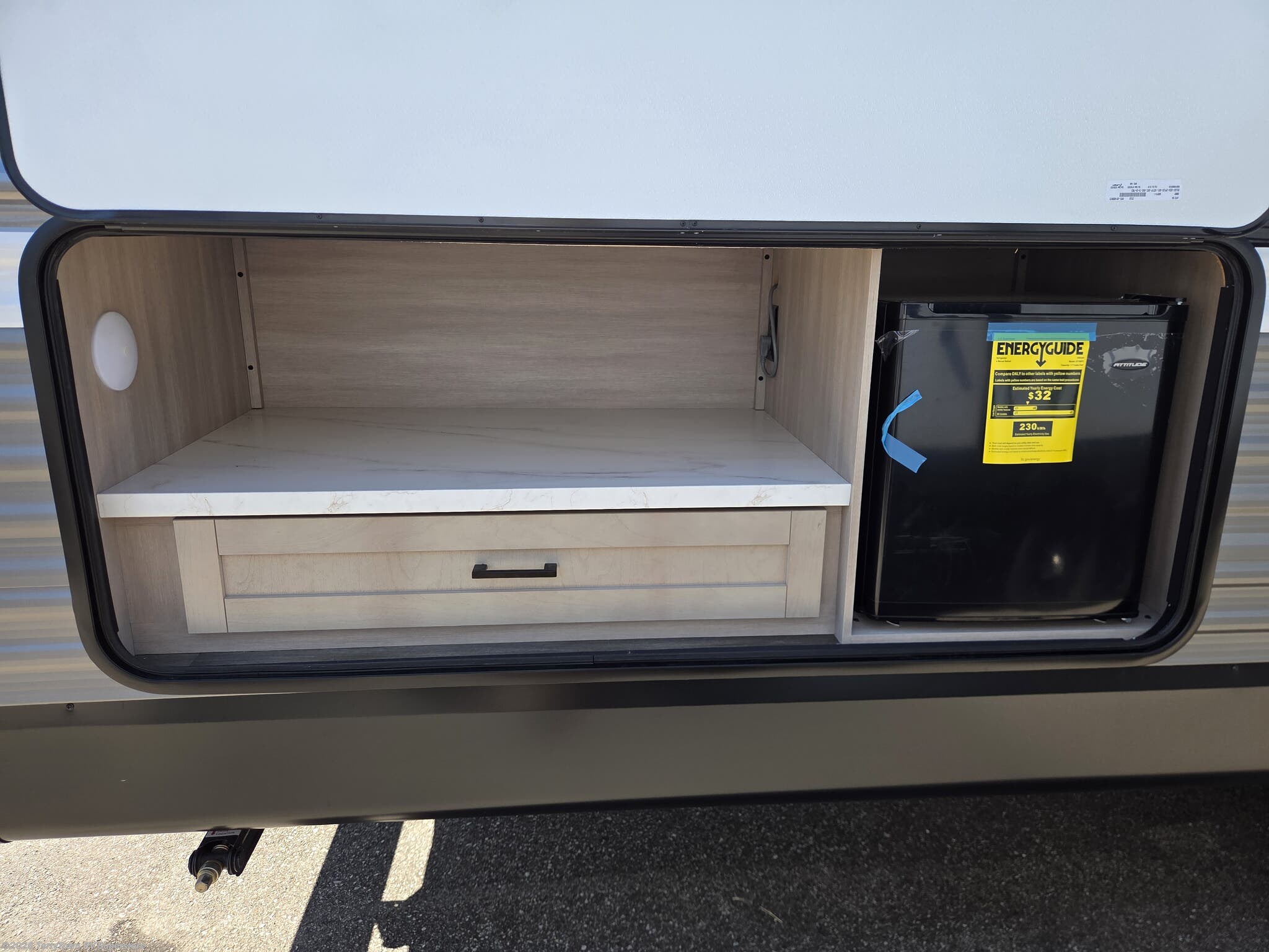 2026 Starcraft Autumn Ridge 26DBS - New Travel Trailer For Sale by TerryTown RV Superstore in Grand Rapids, Michigan