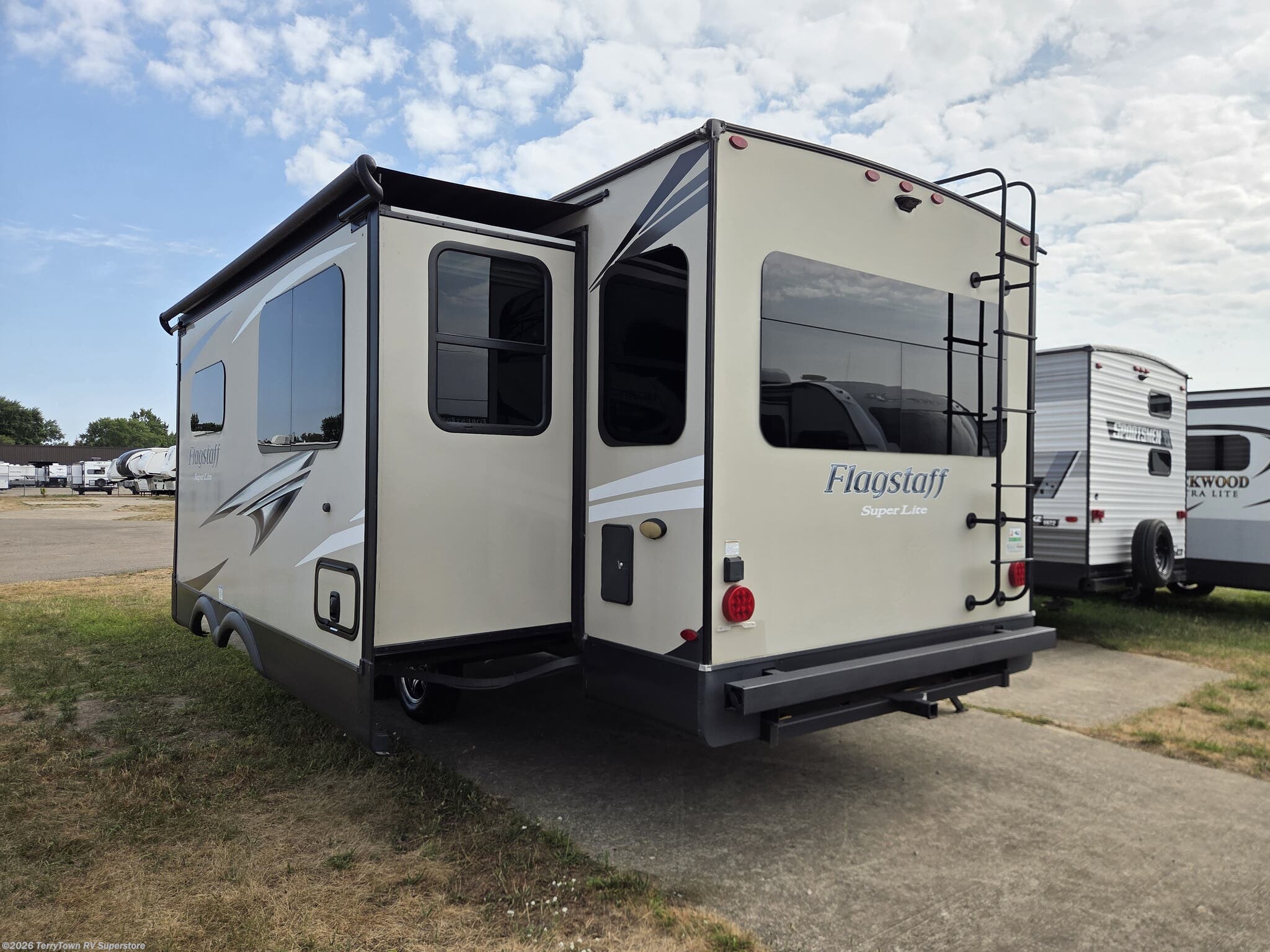 Used 2020 Forest River Flagstaff Super Lite 26RLSW available in Grand Rapids, Michigan