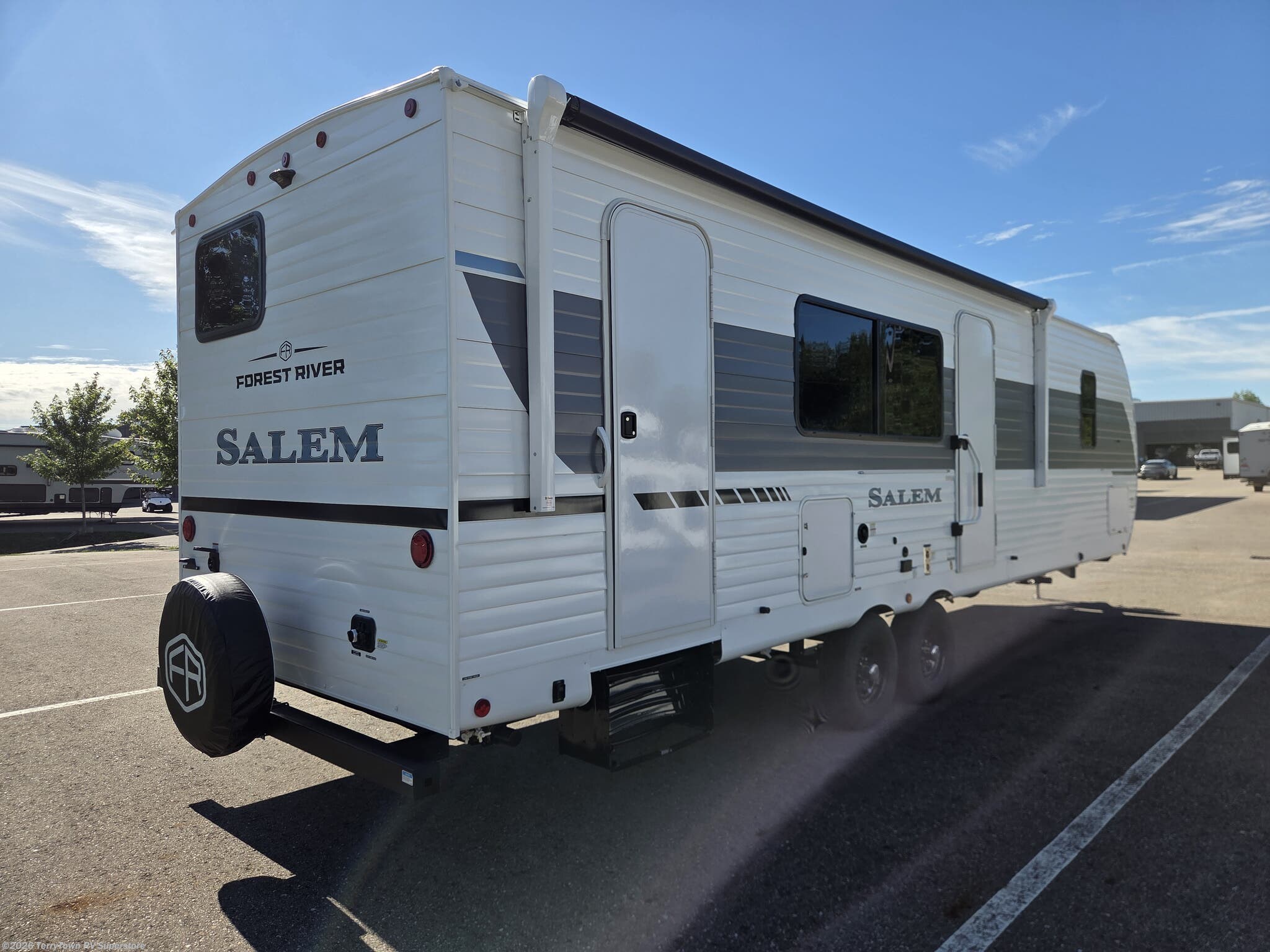 2027 Forest River Salem 26DBHD - New Travel Trailer For Sale by TerryTown RV Superstore in Grand Rapids, Michigan