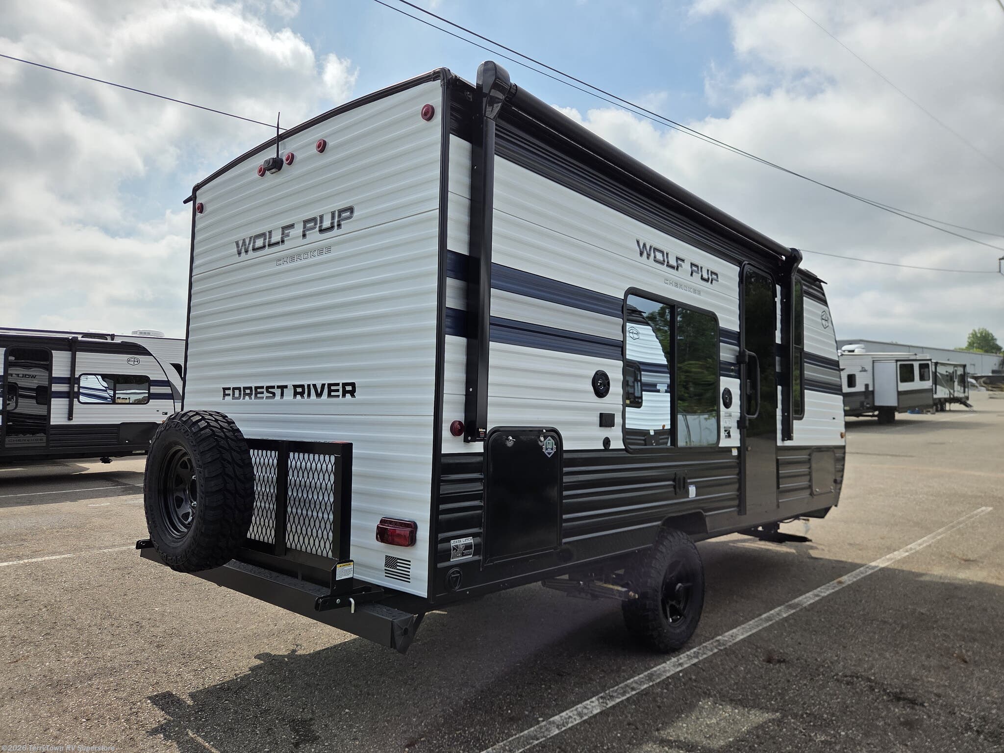 2027 Cherokee Wolf Pup 16FQW by Forest River from TerryTown RV Superstore in Grand Rapids, Michigan