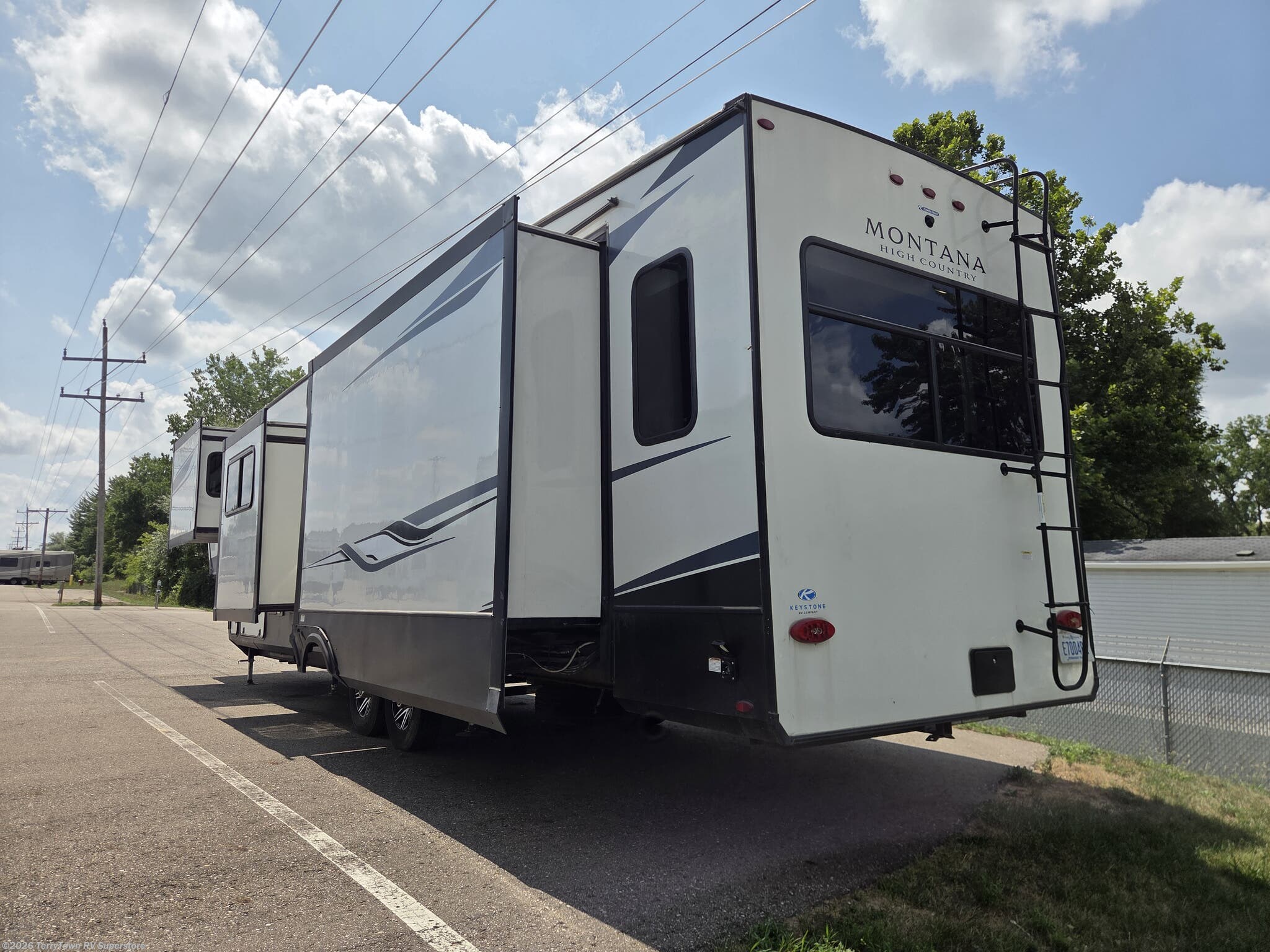 Used 2022 Keystone Montana High Country 385BR available in Grand Rapids, Michigan