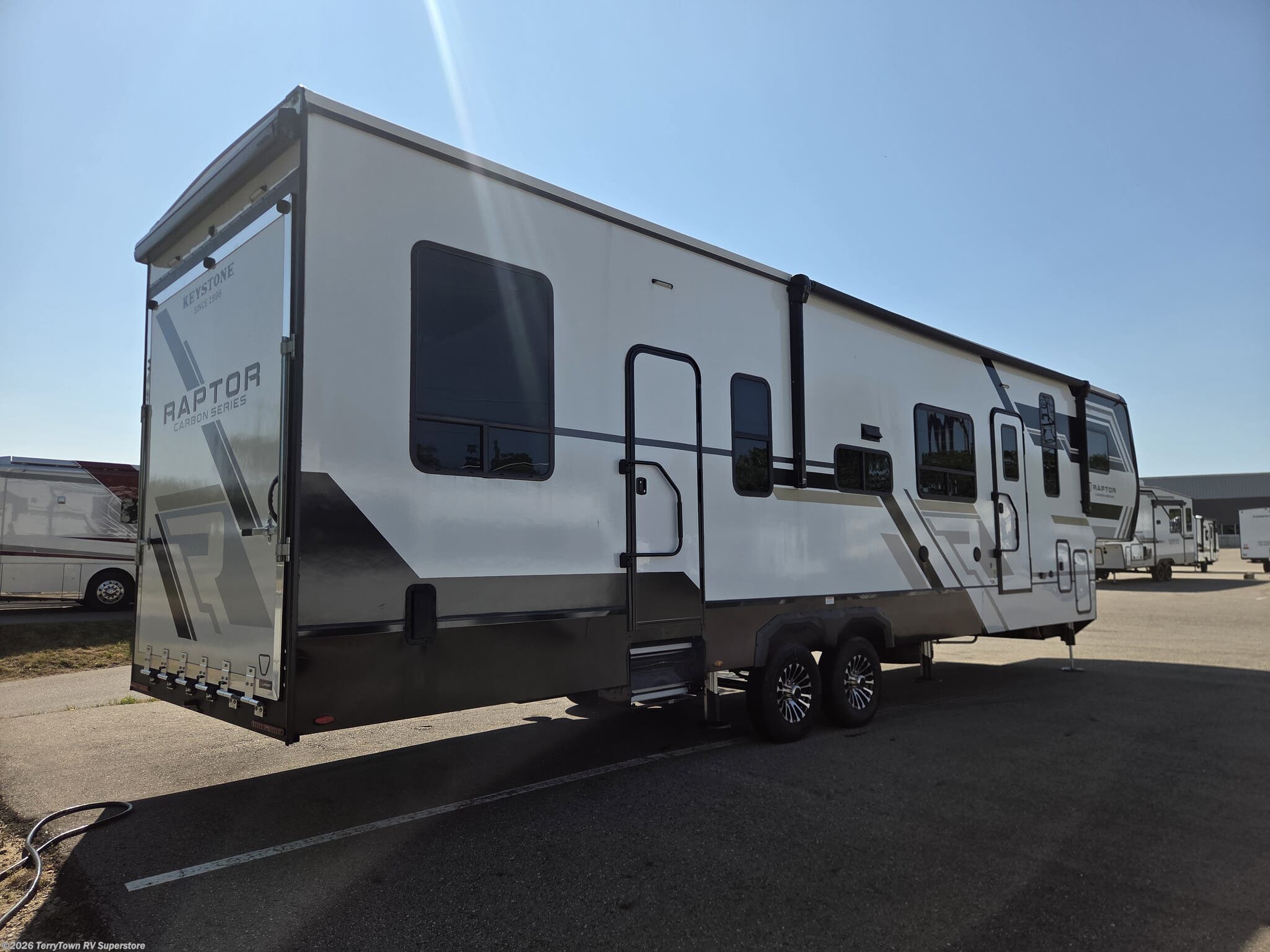 2026 Carbon 360 by Keystone from TerryTown RV Superstore in Grand Rapids, Michigan