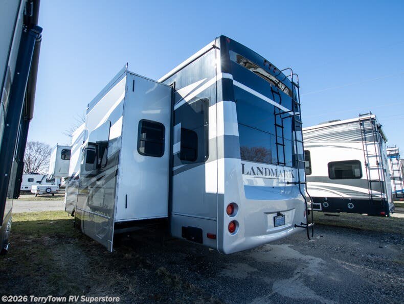Used 2016 Heartland Landmark 365 LM Charleston available in Grand Rapids, Michigan