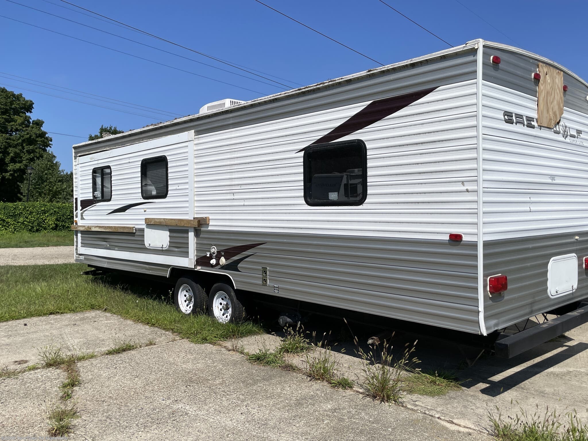 2010 Cherokee Grey Wolf 27V by Forest River from TerryTown RV Superstore in Grand Rapids, Michigan