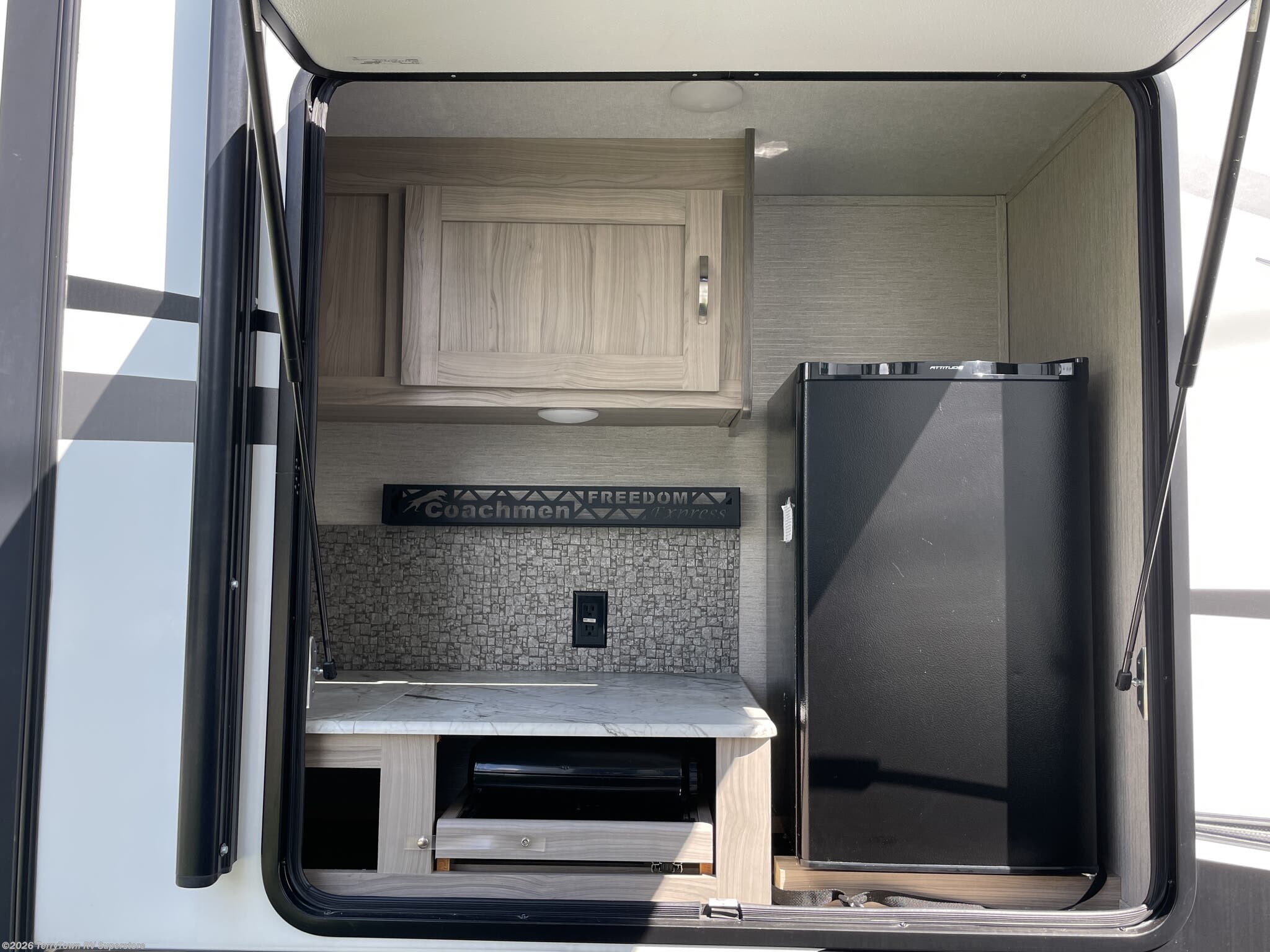 Used 2021 Coachmen Freedom Express Liberty Edition 324RLDSLE available in Grand Rapids, Michigan