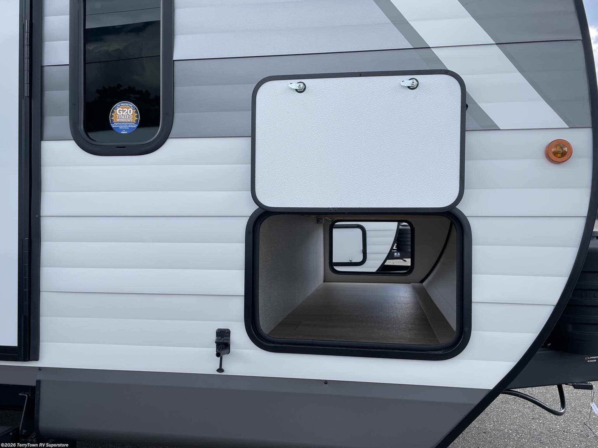 2027 Jayco Jay Flight SLX 262RLS - New Travel Trailer For Sale by TerryTown RV Superstore in Grand Rapids, Michigan