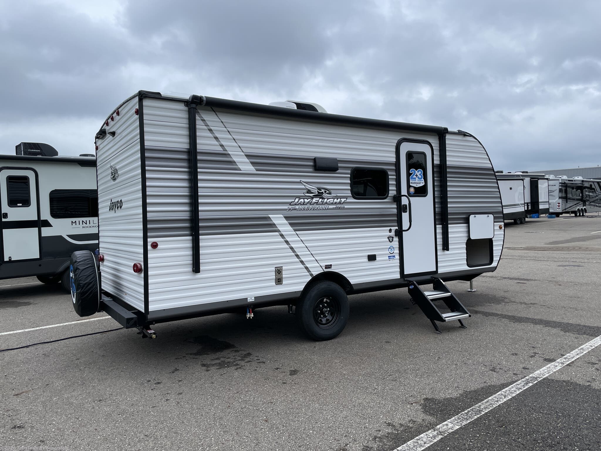 New 2027 Jayco Jay Flight SLX 175BH available in Grand Rapids, Michigan