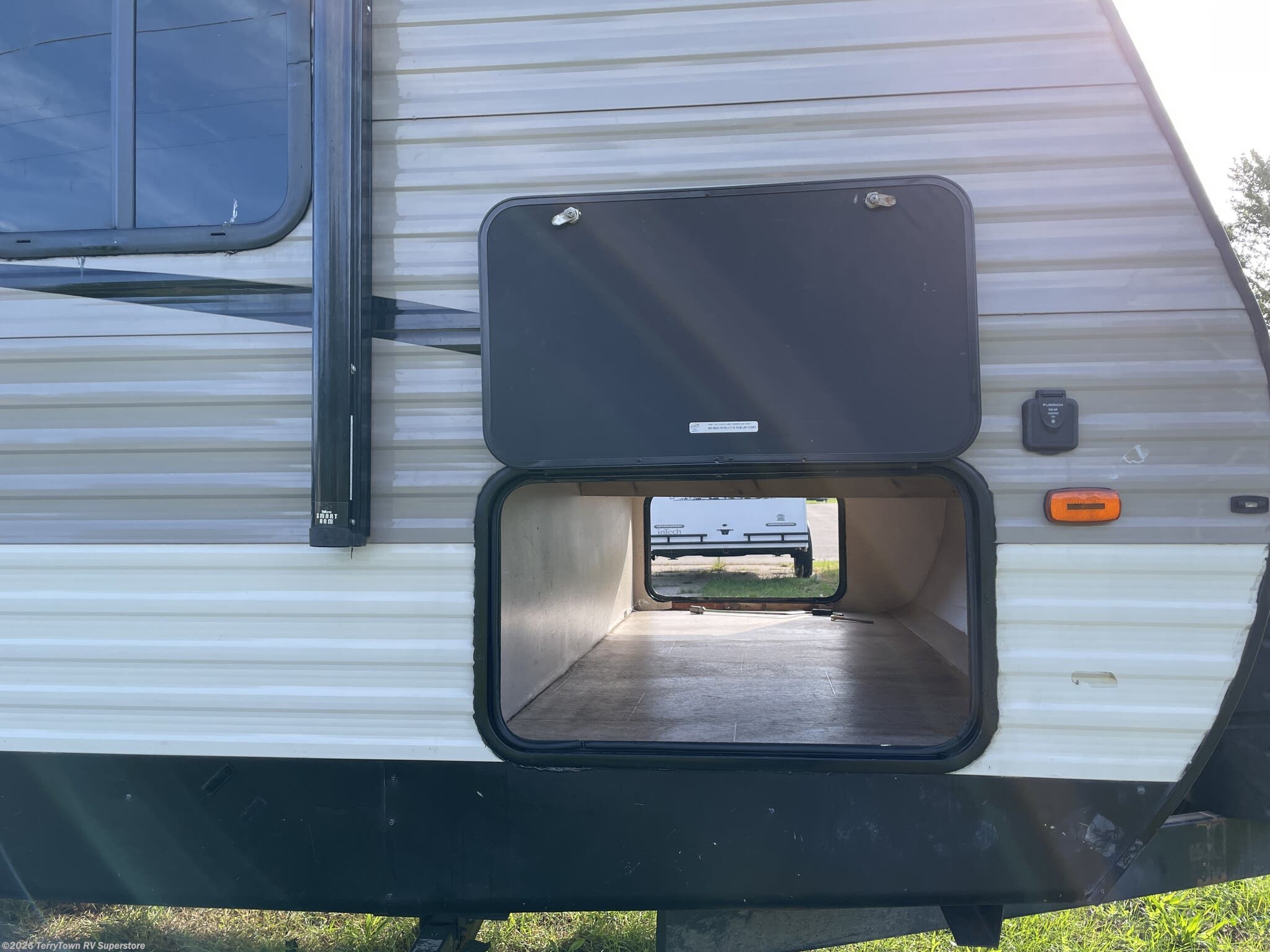 2019 Sportsmen LE 231BHKLE by K-Z from TerryTown RV Superstore in Grand Rapids, Michigan
