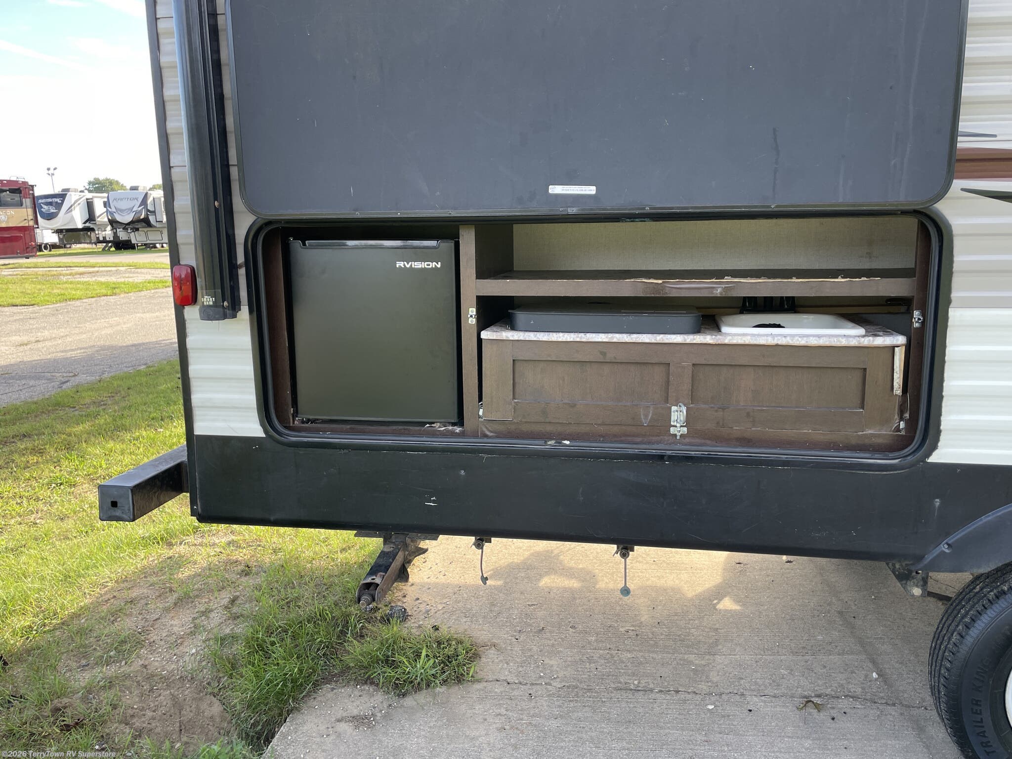 Used 2019 K-Z Sportsmen LE 231BHKLE available in Grand Rapids, Michigan