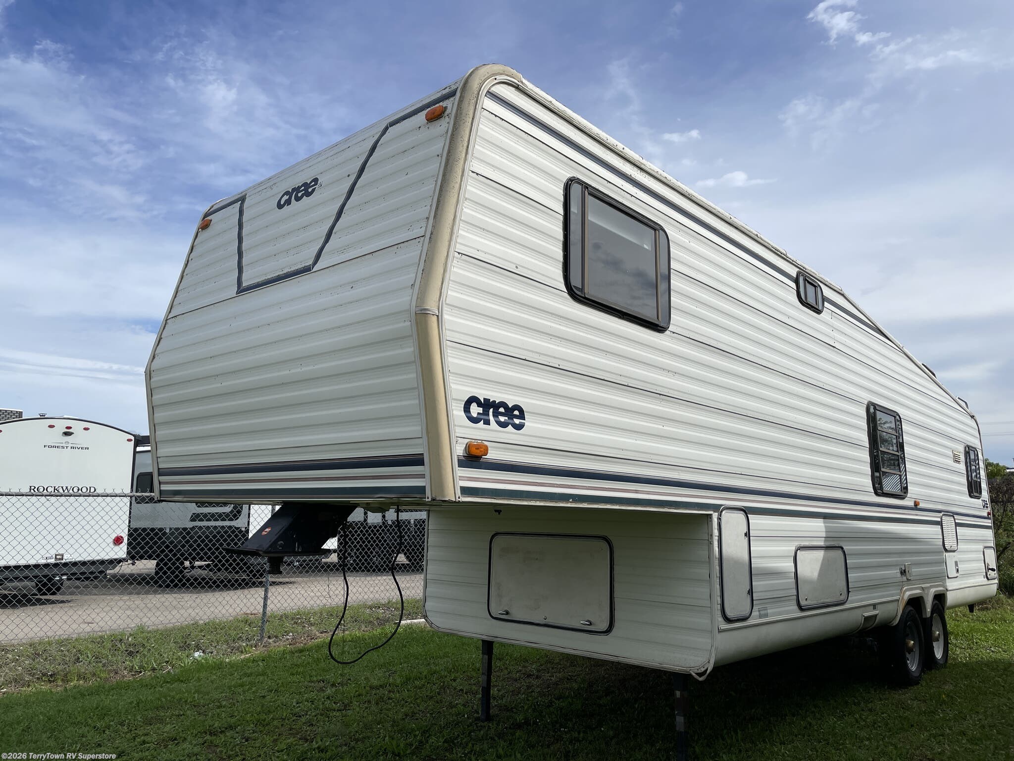 Used 1993 Cree Cree 327RK available in Grand Rapids, Michigan