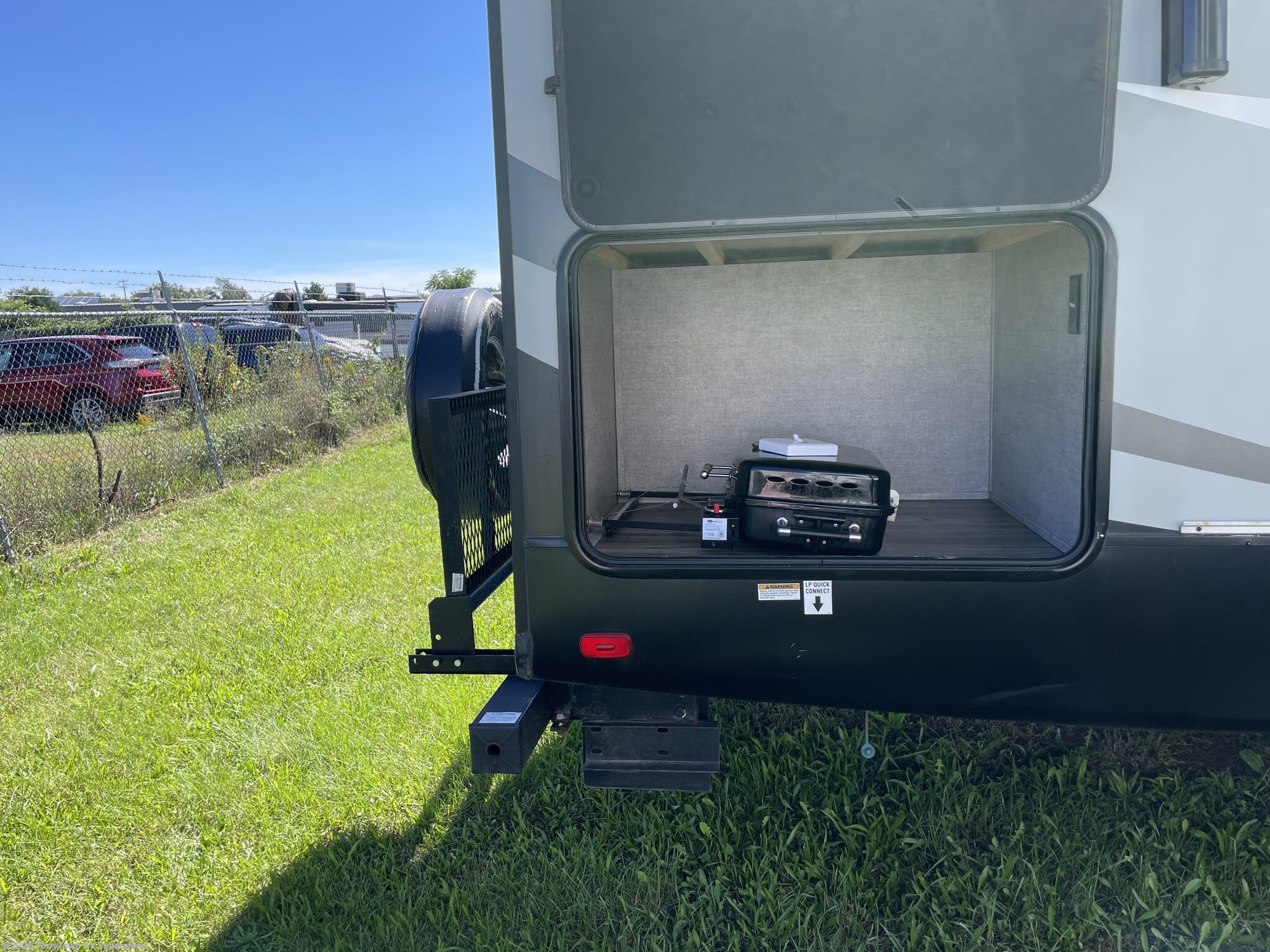 Used 2018 Forest River Cherokee Arctic Wolf 265DBH8 available in Grand Rapids, Michigan