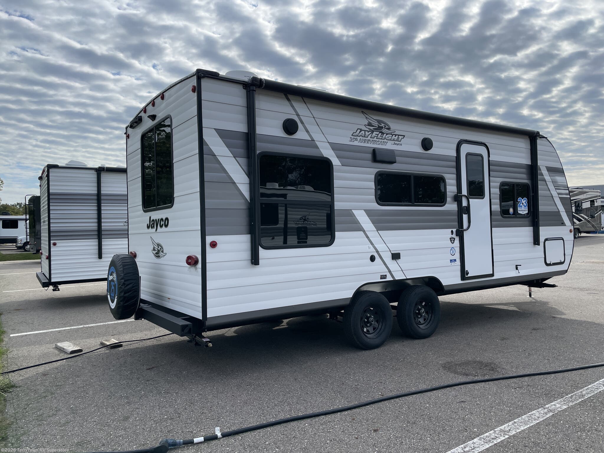 2027 Jay Flight 210QB by Jayco from TerryTown RV Superstore in Grand Rapids, Michigan