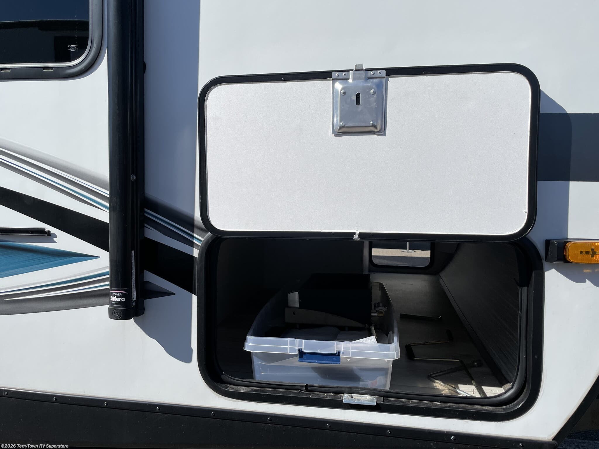 2022 Surveyor Legend 19RBLE by Forest River from TerryTown RV Superstore in Grand Rapids, Michigan