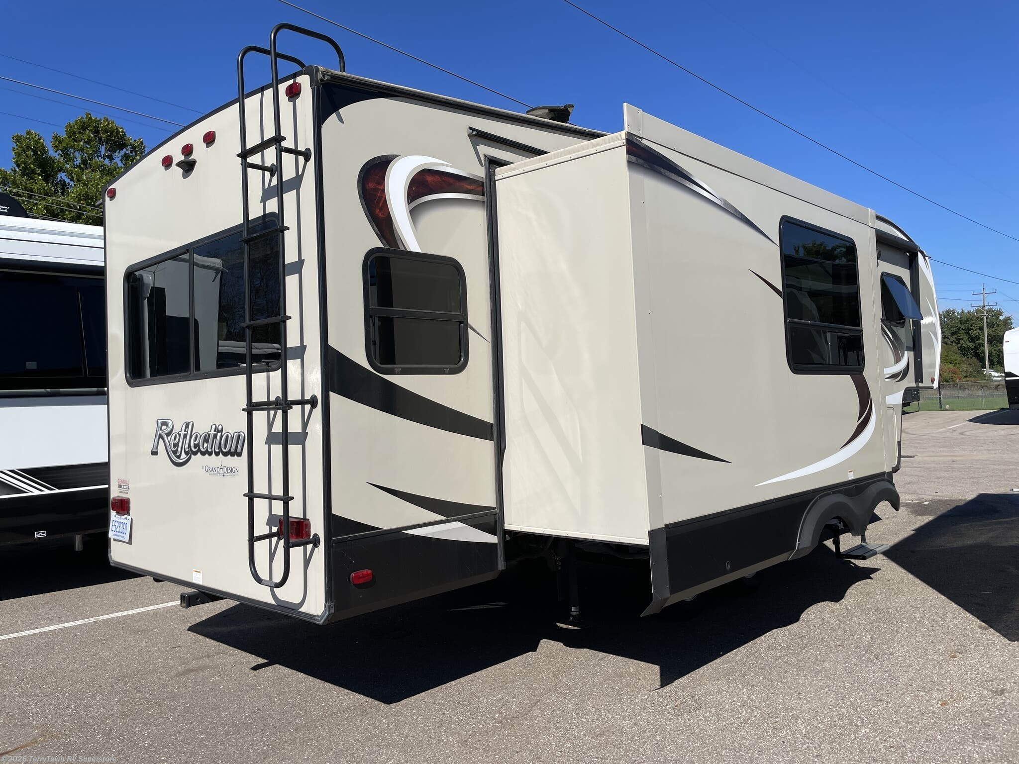 Used 2017 Grand Design Reflection Super-Lite 27RL available in Grand Rapids, Michigan