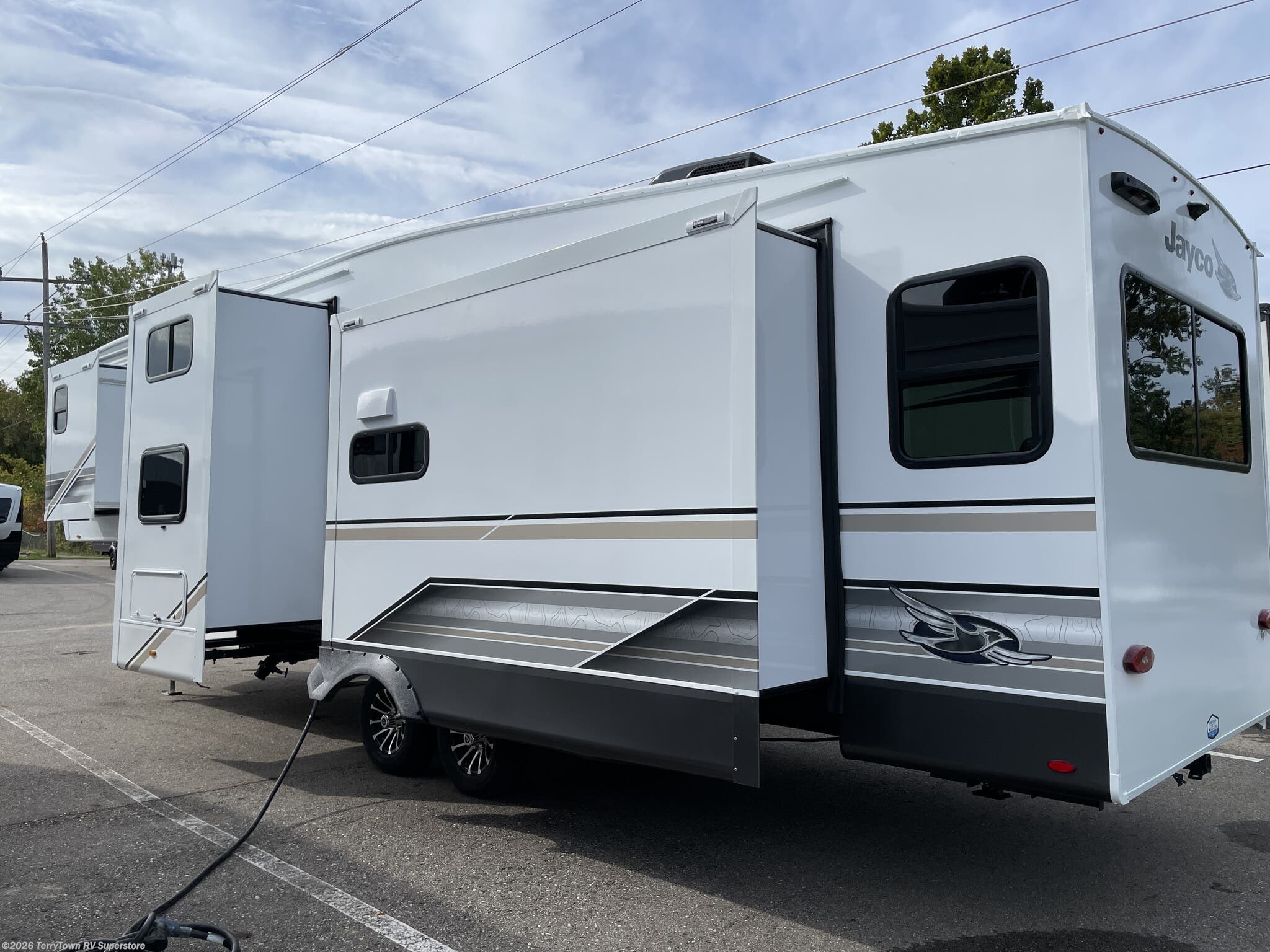 2027 Eagle SLE 34MBL by Jayco from TerryTown RV Superstore in Grand Rapids, Michigan