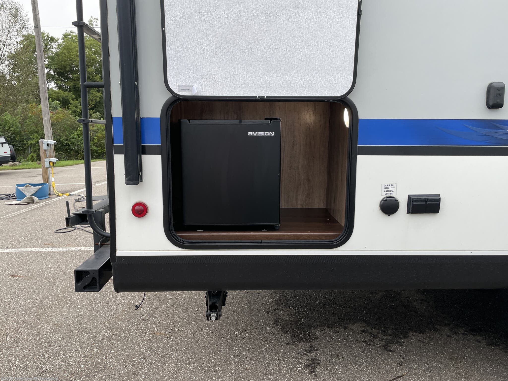 Used 2019 Jayco Jay Feather 24RL available in Grand Rapids, Michigan