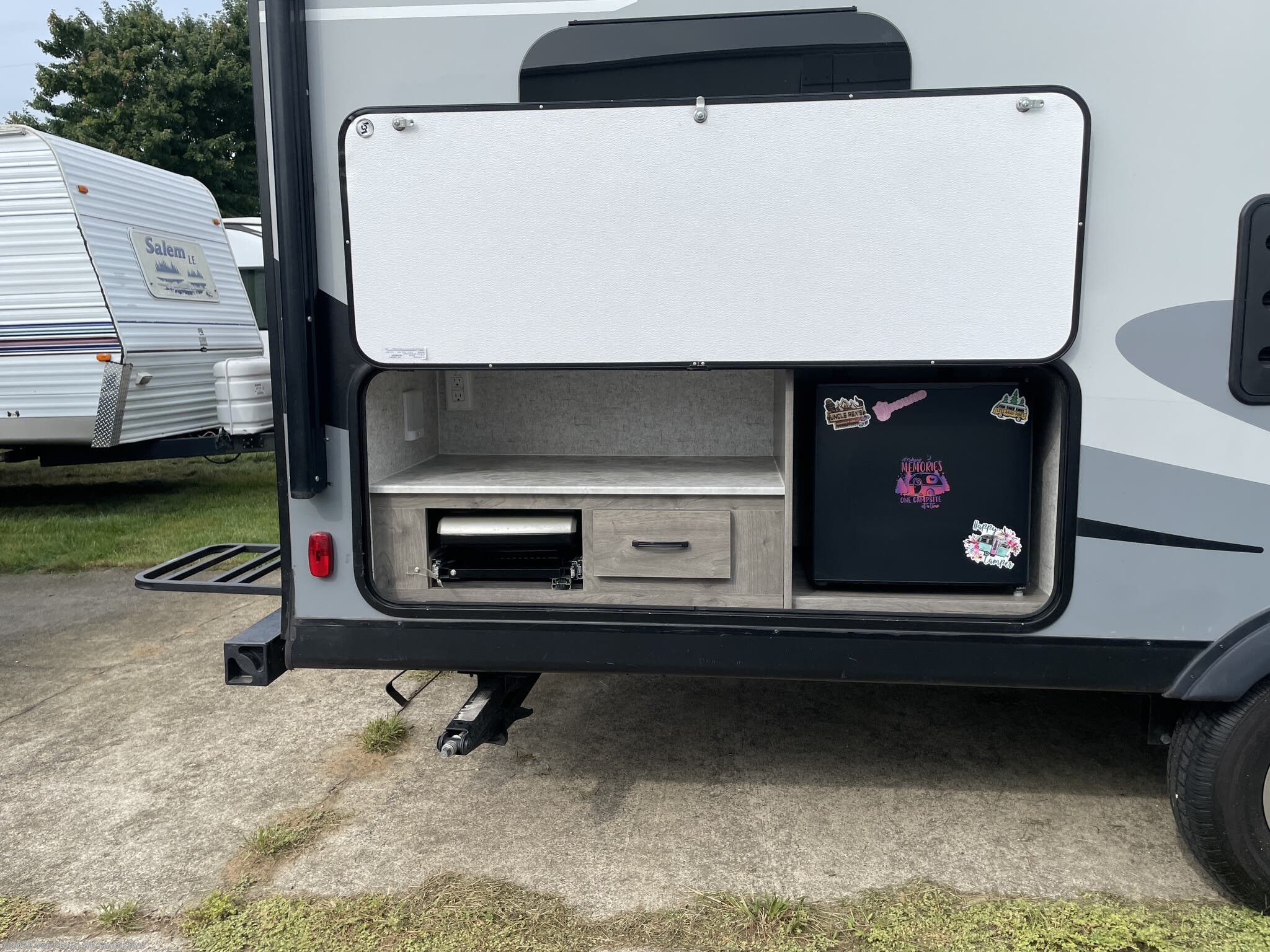 Used 2020 Coachmen Apex Ultra-Lite 245BHS available in Grand Rapids, Michigan