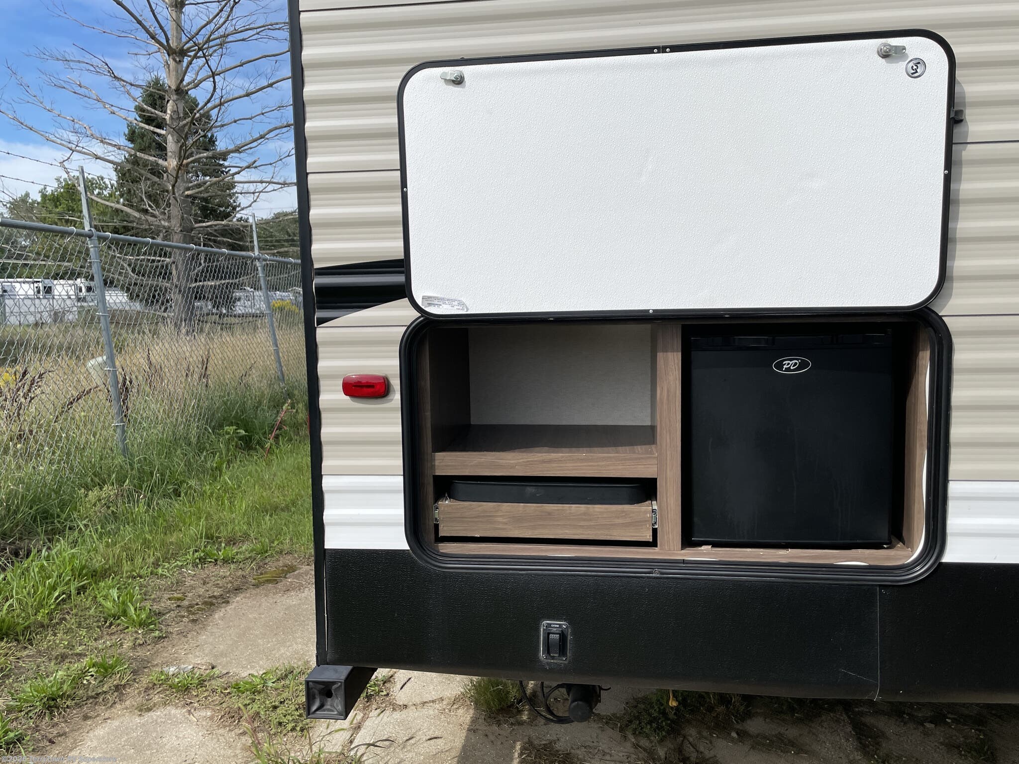 2018 Hideout 27DBS by Keystone from TerryTown RV Superstore in Grand Rapids, Michigan