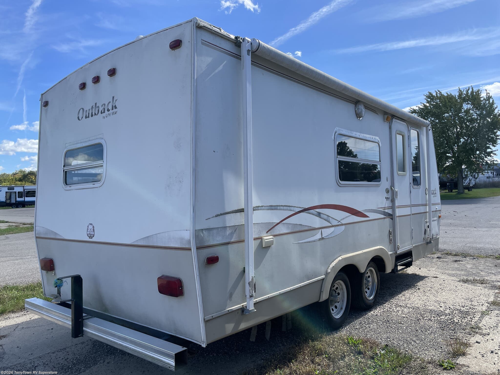 2002 Keystone Outback 23FB - Used Travel Trailer For Sale by TerryTown RV Superstore in Grand Rapids, Michigan