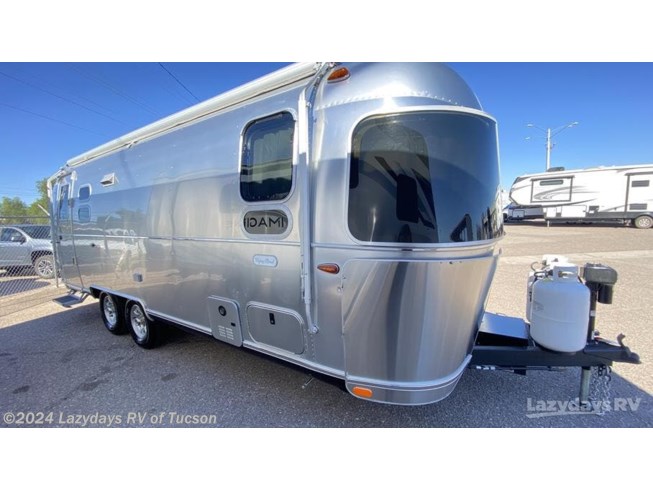 2024 Airstream Flying Cloud 25 FB - New Travel Trailer For Sale by Lazydays RV of Tucson in Tucson, Arizona