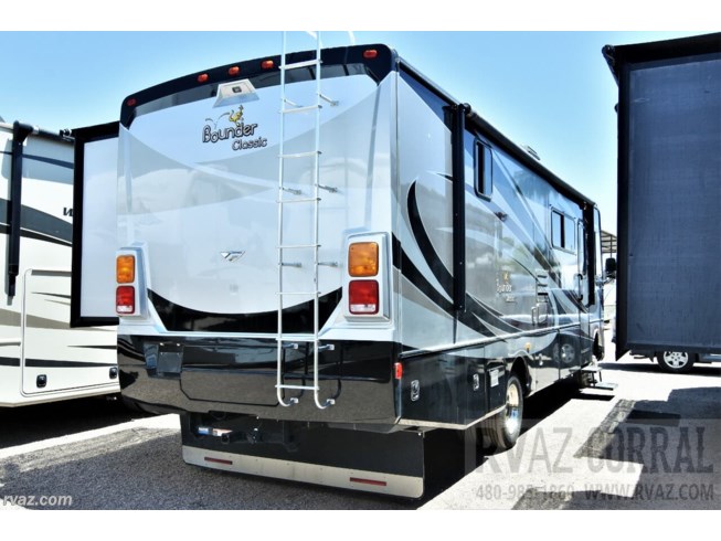 2014 Bounder Classic 30T by Fleetwood from RV AZ Corral in Mesa, Arizona