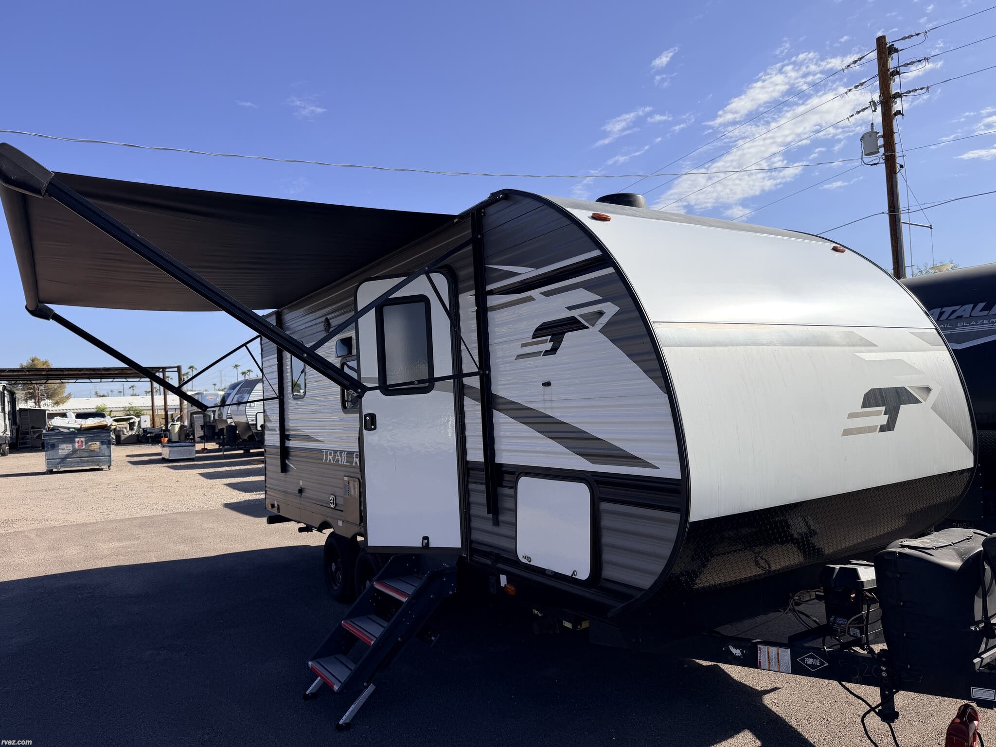 2023 Heartland Trail Runner TR 200 FBSS - Used Travel Trailer For Sale by RV AZ Corral in Mesa, Arizona features External Shower, Microwave, TV Antenna, Refrigerator, Stove Top Burner