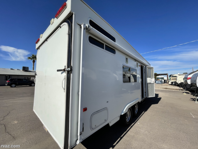 2005 Super Lite HYBRID POPOUT by Weekend Warrior from RV AZ Corral in Mesa, Arizona