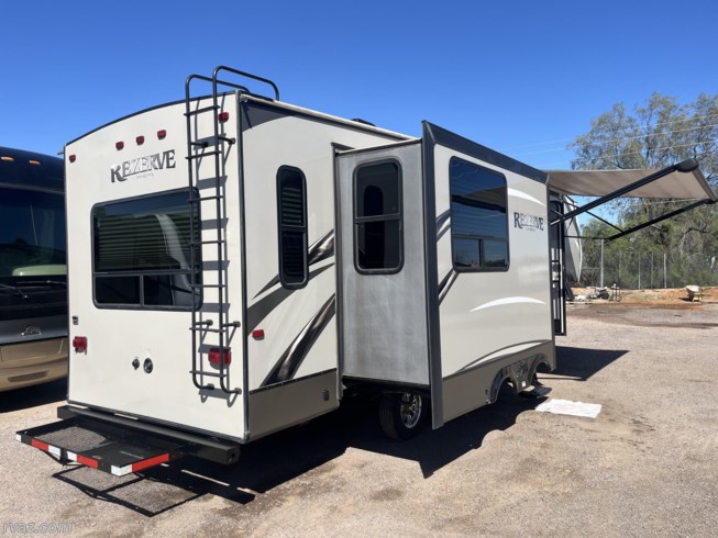 2017 CrossRoads Rezerve 28RL - Used Fifth Wheel For Sale by RV AZ Corral in Mesa, Arizona