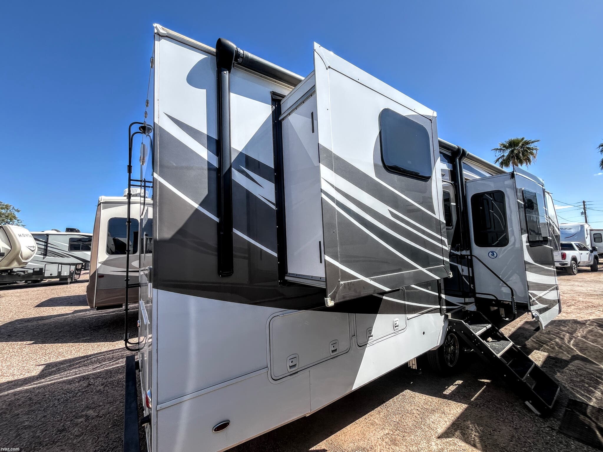 2021 Beacon 42RKB by Vanleigh from RV AZ Corral in Mesa, Arizona