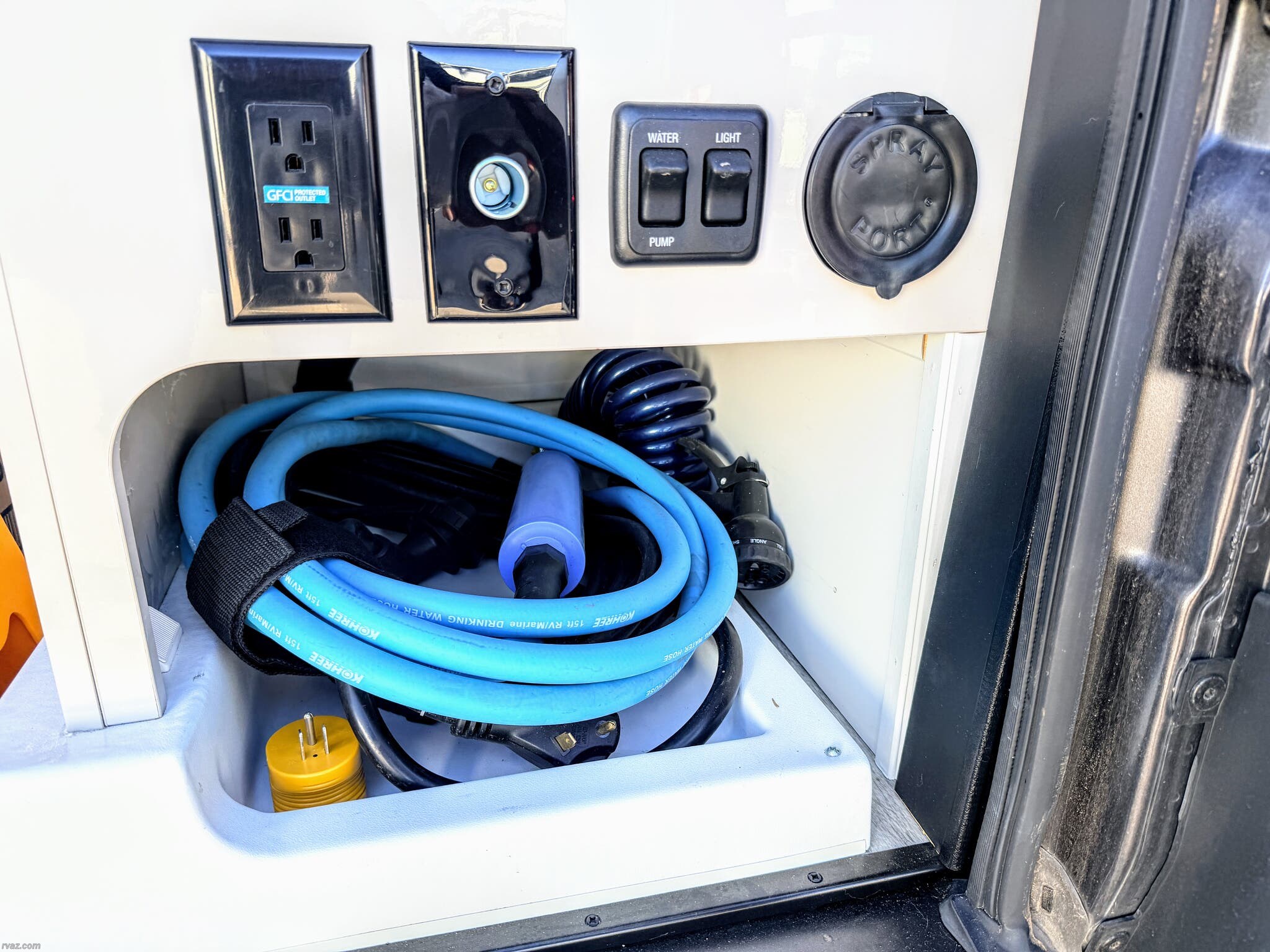 2023 Thor Motor Coach Sequence 20L - Used Class B For Sale by RV AZ Corral in Mesa, Arizona features Non-Smoking Unit