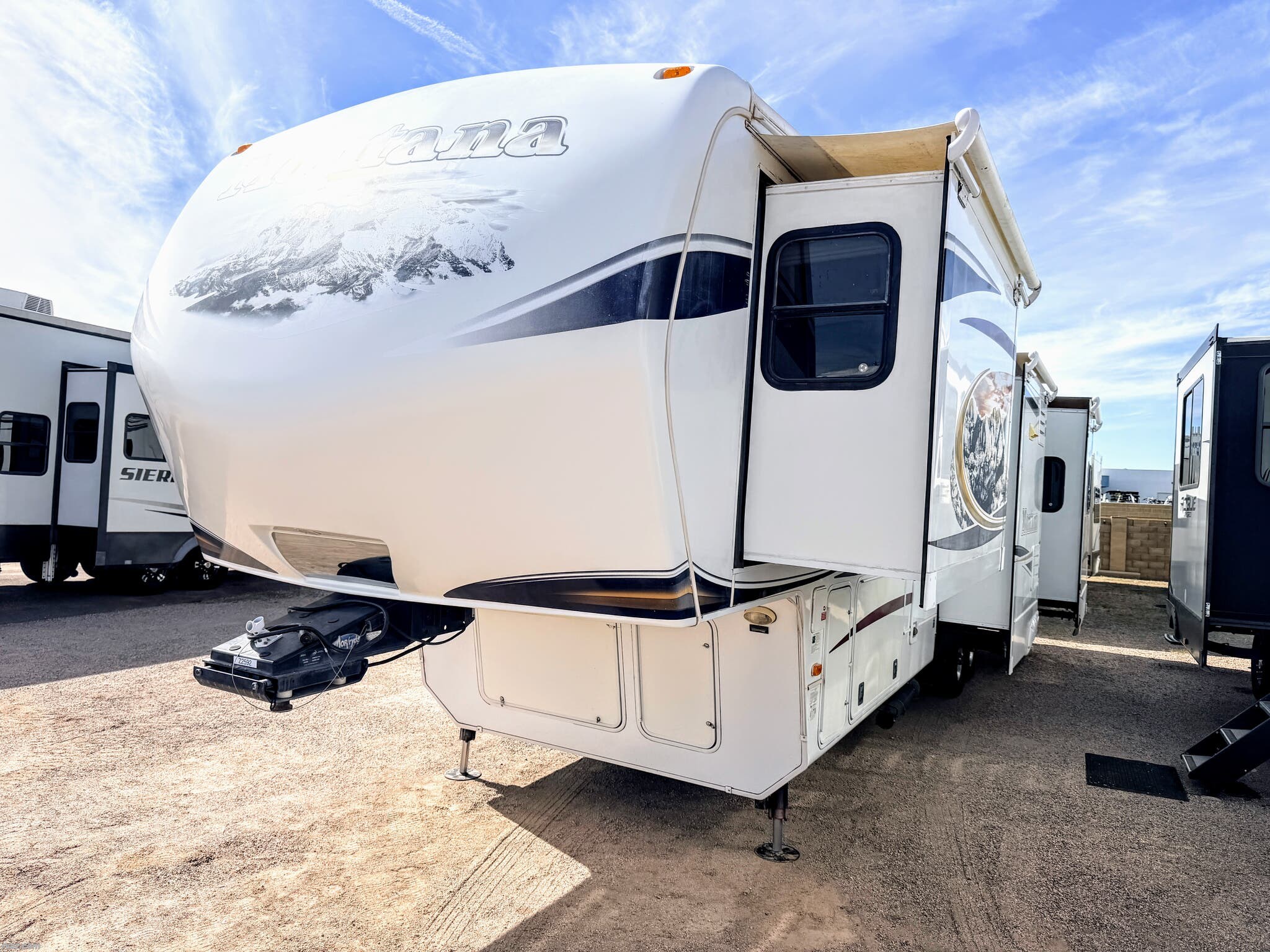 2013 Keystone Montana 3625RE - Used Fifth Wheel For Sale by RV AZ Corral in Mesa, Arizona features Non-Smoking Unit