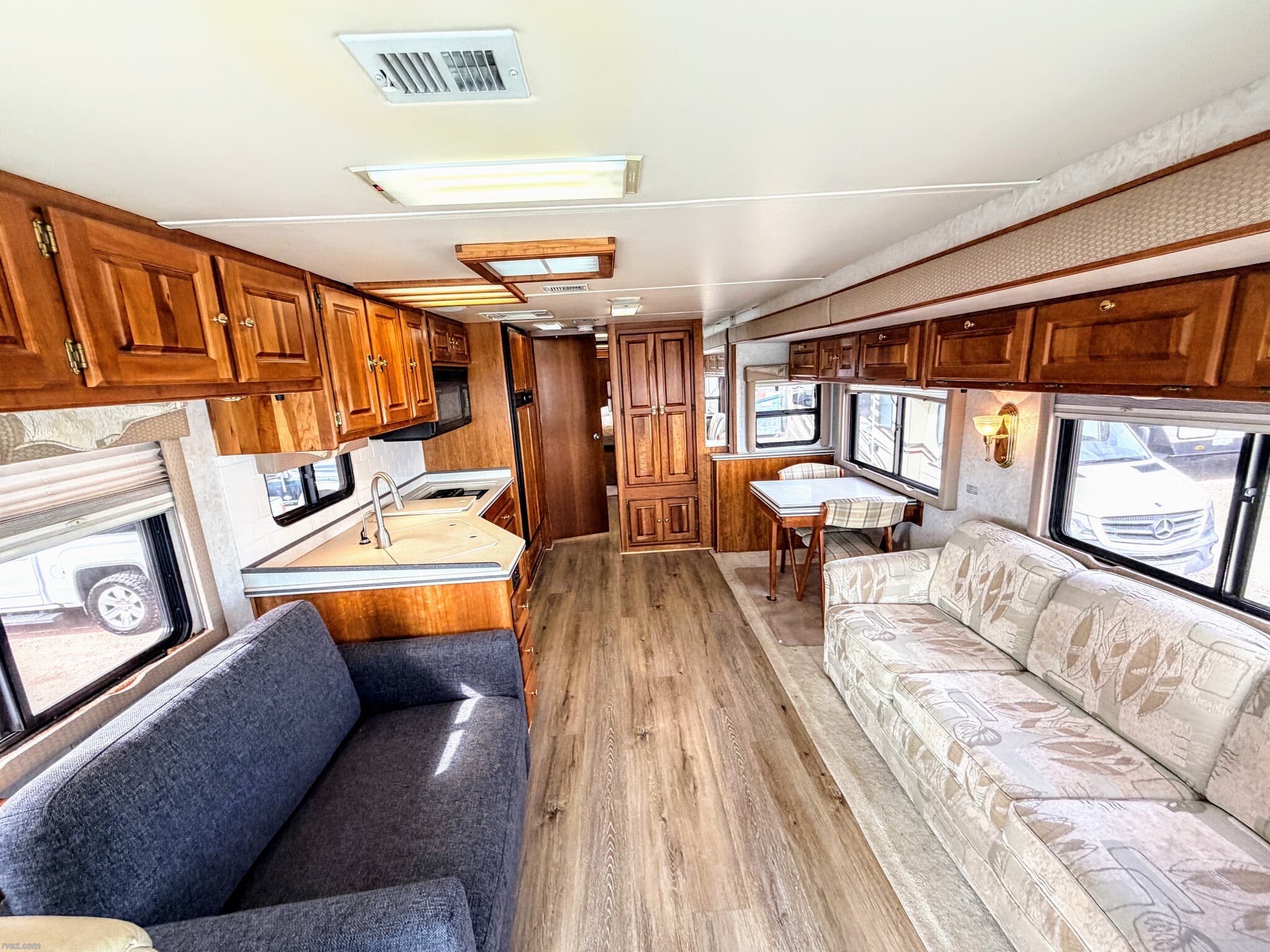 2001 Windsor 38PBDD by Monaco RV from RV AZ Corral in Mesa, Arizona