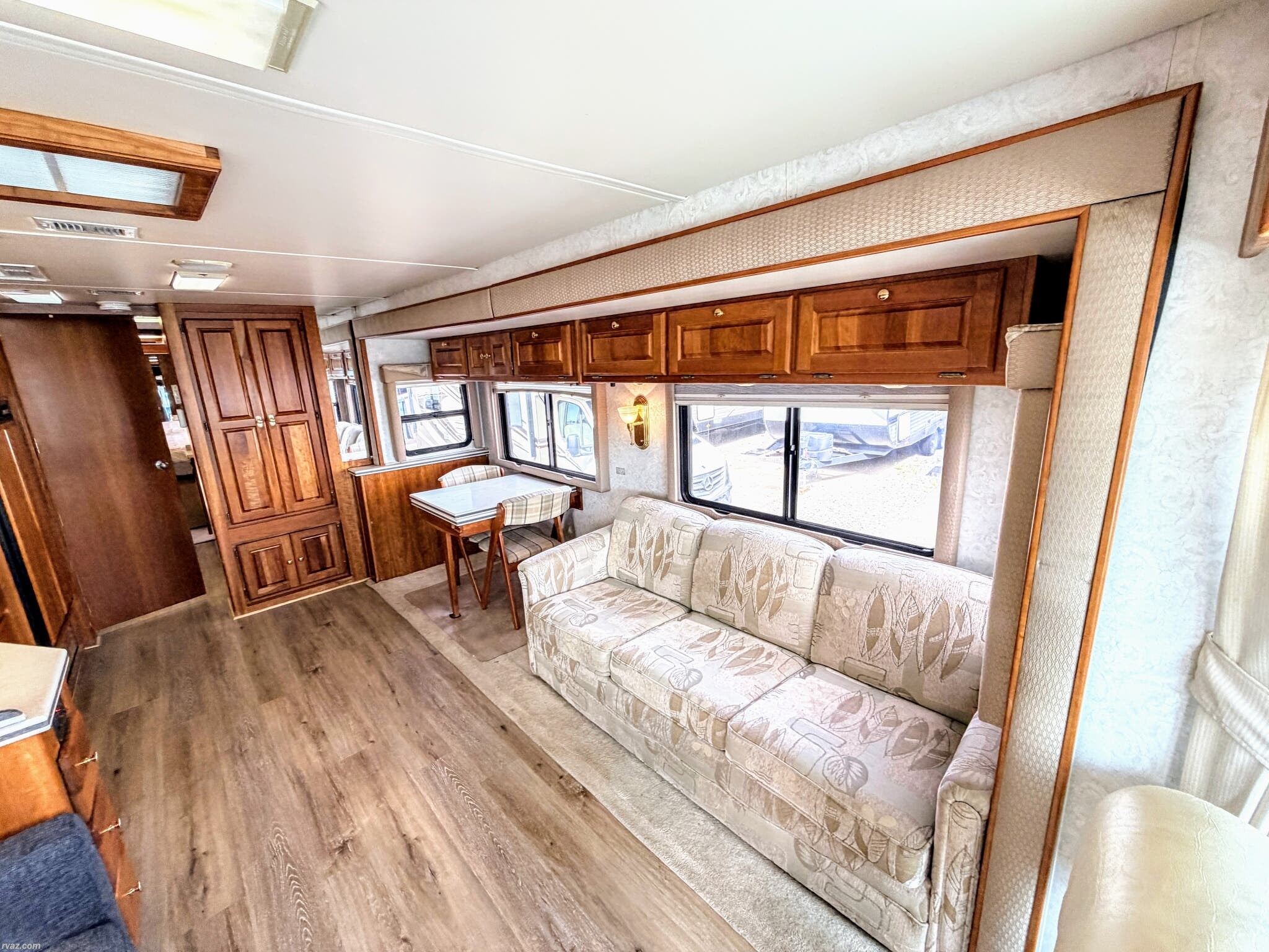 Used 2001 Monaco RV Windsor 38PBDD available in Mesa, Arizona