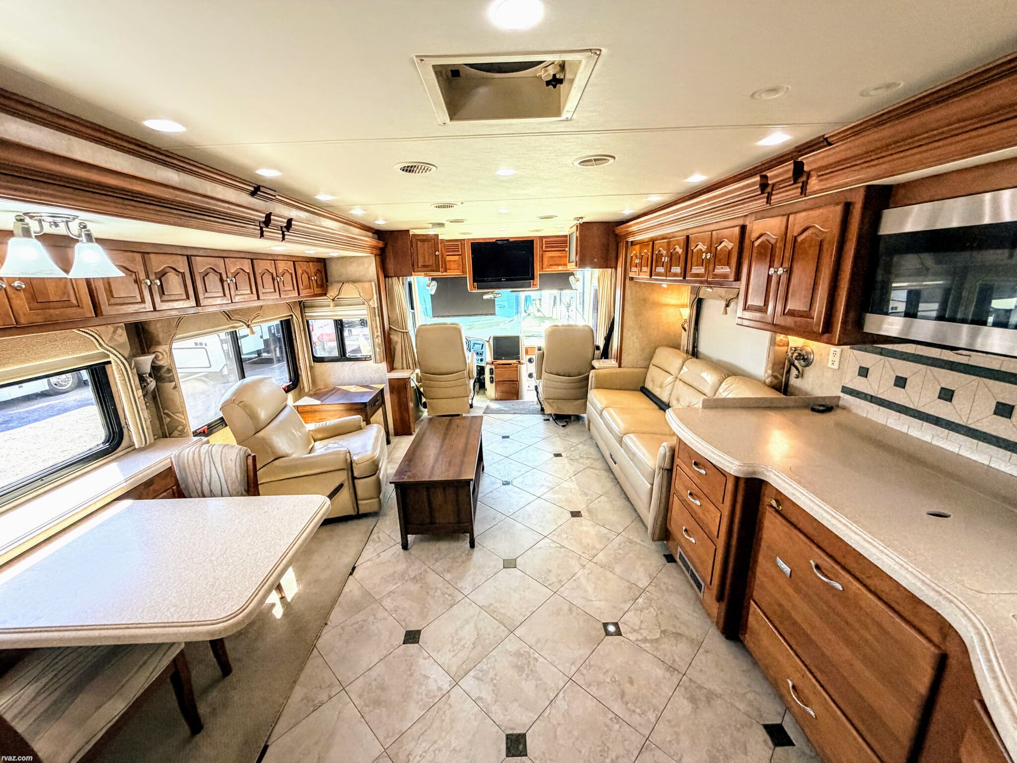 2007 Tiffin Allegro Bus 40QSP - Used Diesel Pusher For Sale by RV AZ Corral in Mesa, Arizona features Non-Smoking Unit