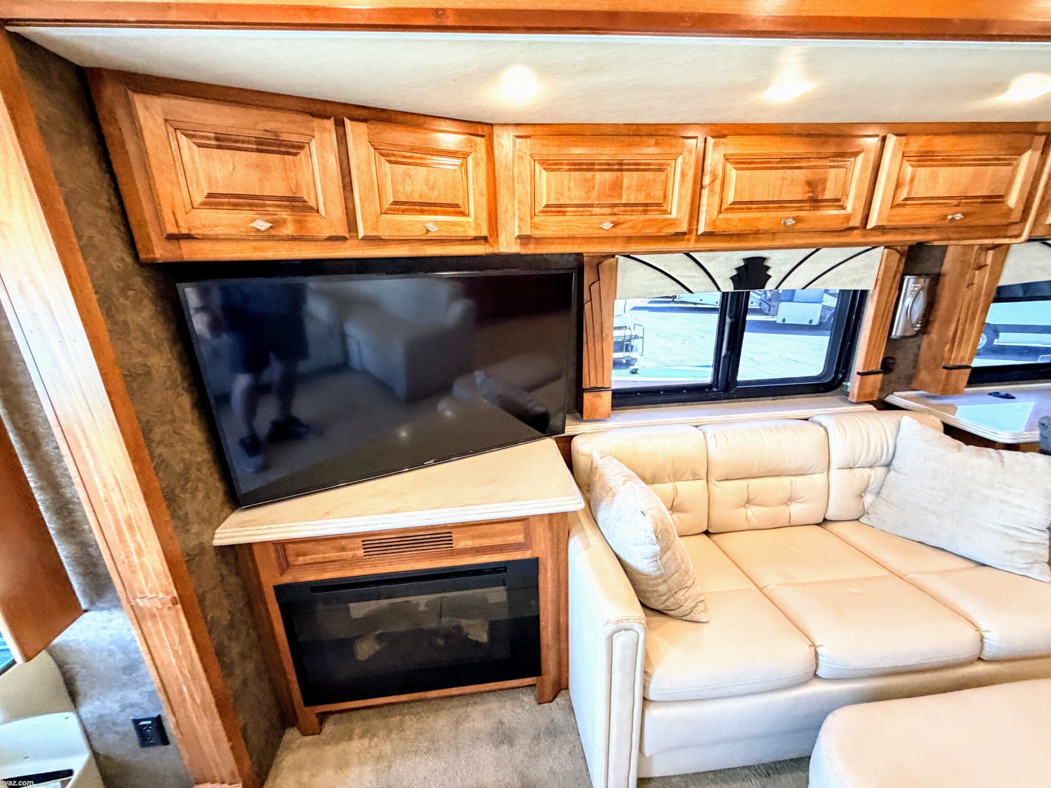 Used 2015 Tiffin Phaeton 42LH available in Mesa, Arizona