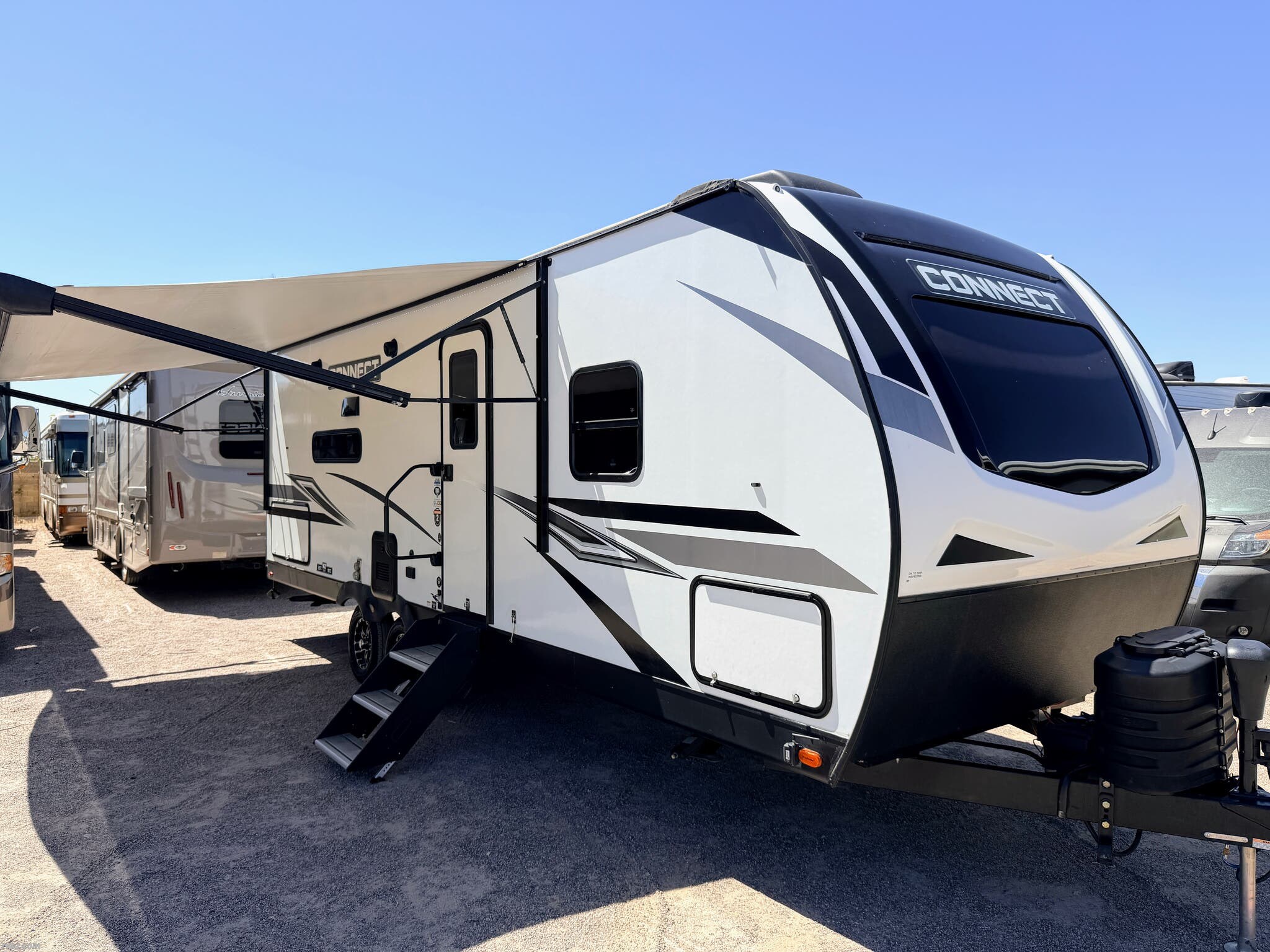 2024 K-Z Connect C241RLK - Used Travel Trailer For Sale by RV AZ Corral in Mesa, Arizona features Oven, Roof Vent, Skylight, Stabilizer Jacks, 30 Amp Service