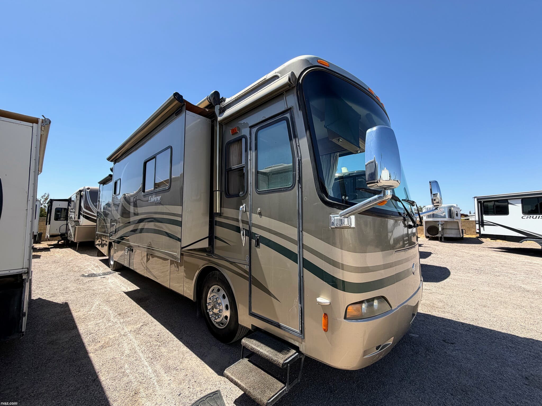 2007 Holiday Rambler Endeavor 40SFT - Used Diesel Pusher For Sale by RV AZ Corral in Mesa, Arizona features Generator, Non-Smoking Unit, Self Contained