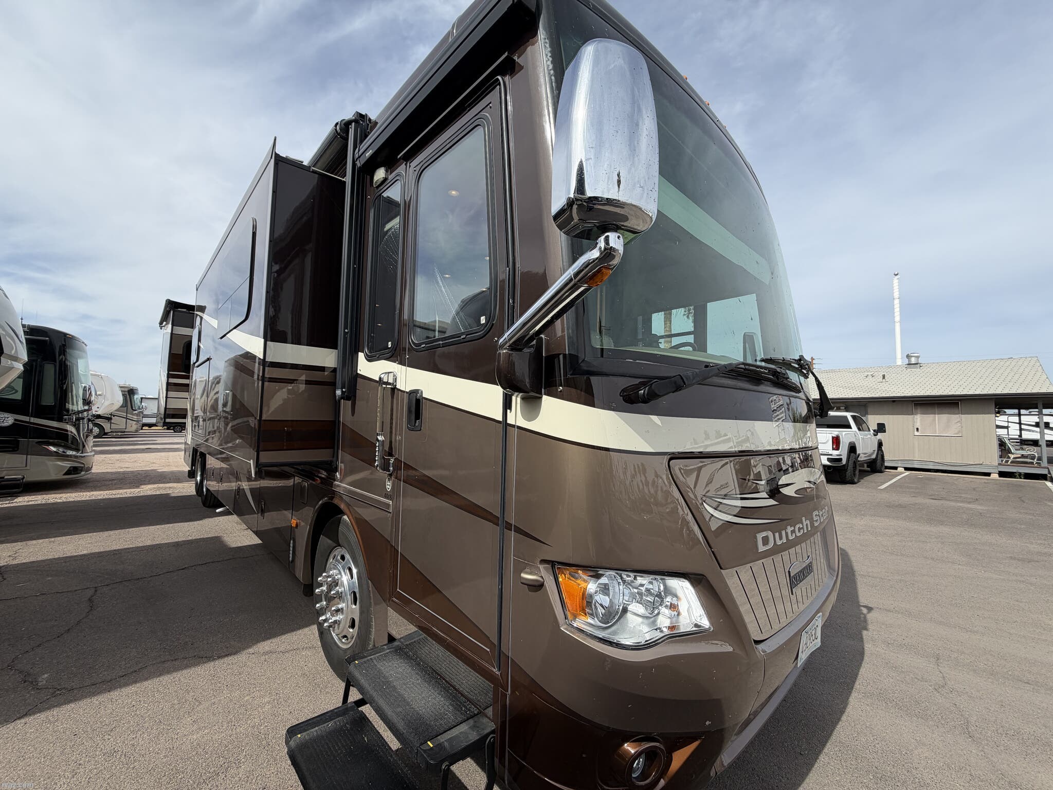 2015 Newmar Dutch Star 4018 - Used Diesel Pusher For Sale by RV AZ Corral in Mesa, Arizona