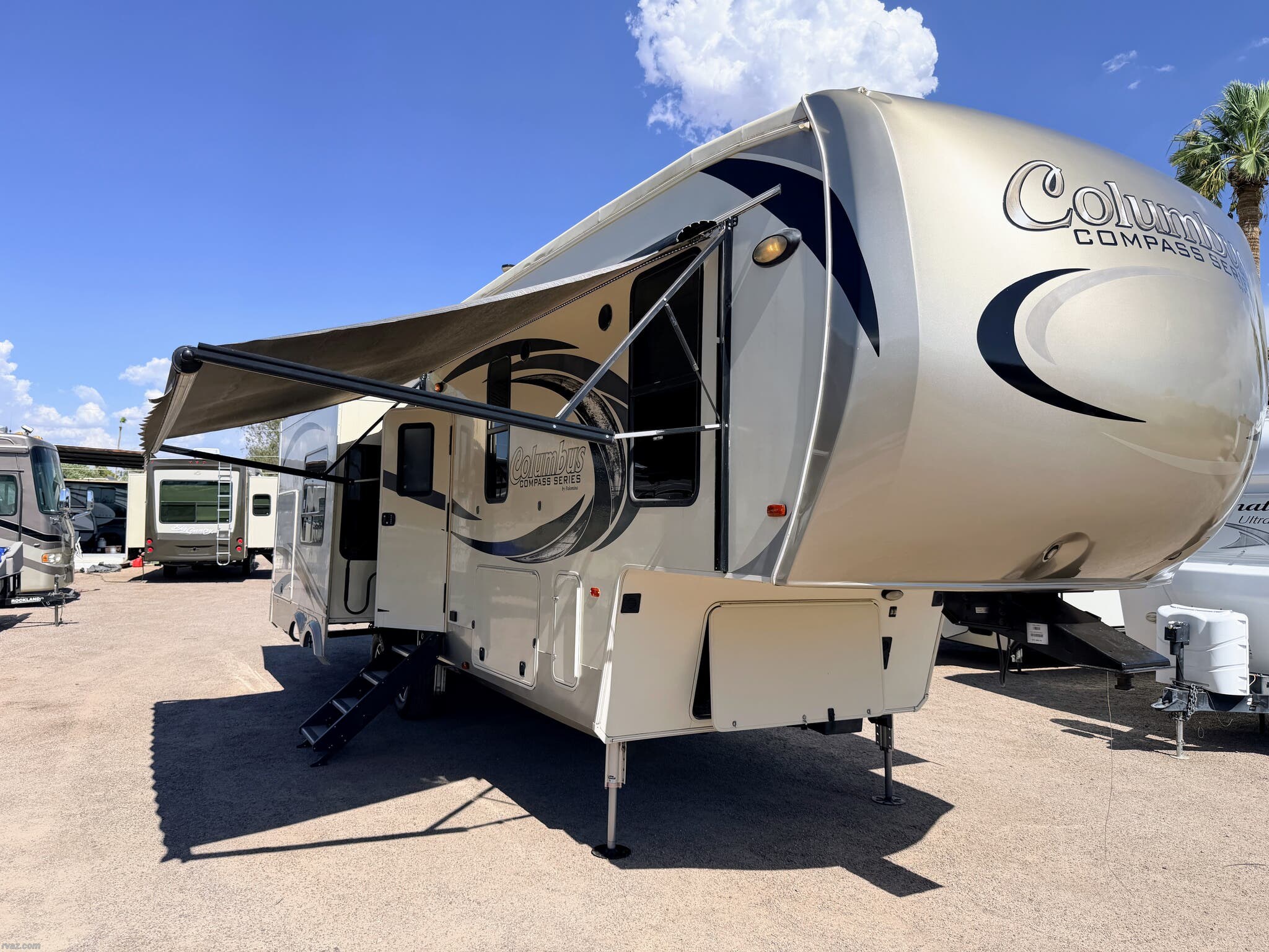 Used 2018 Palomino Columbus Compass 298RLC available in Mesa, Arizona