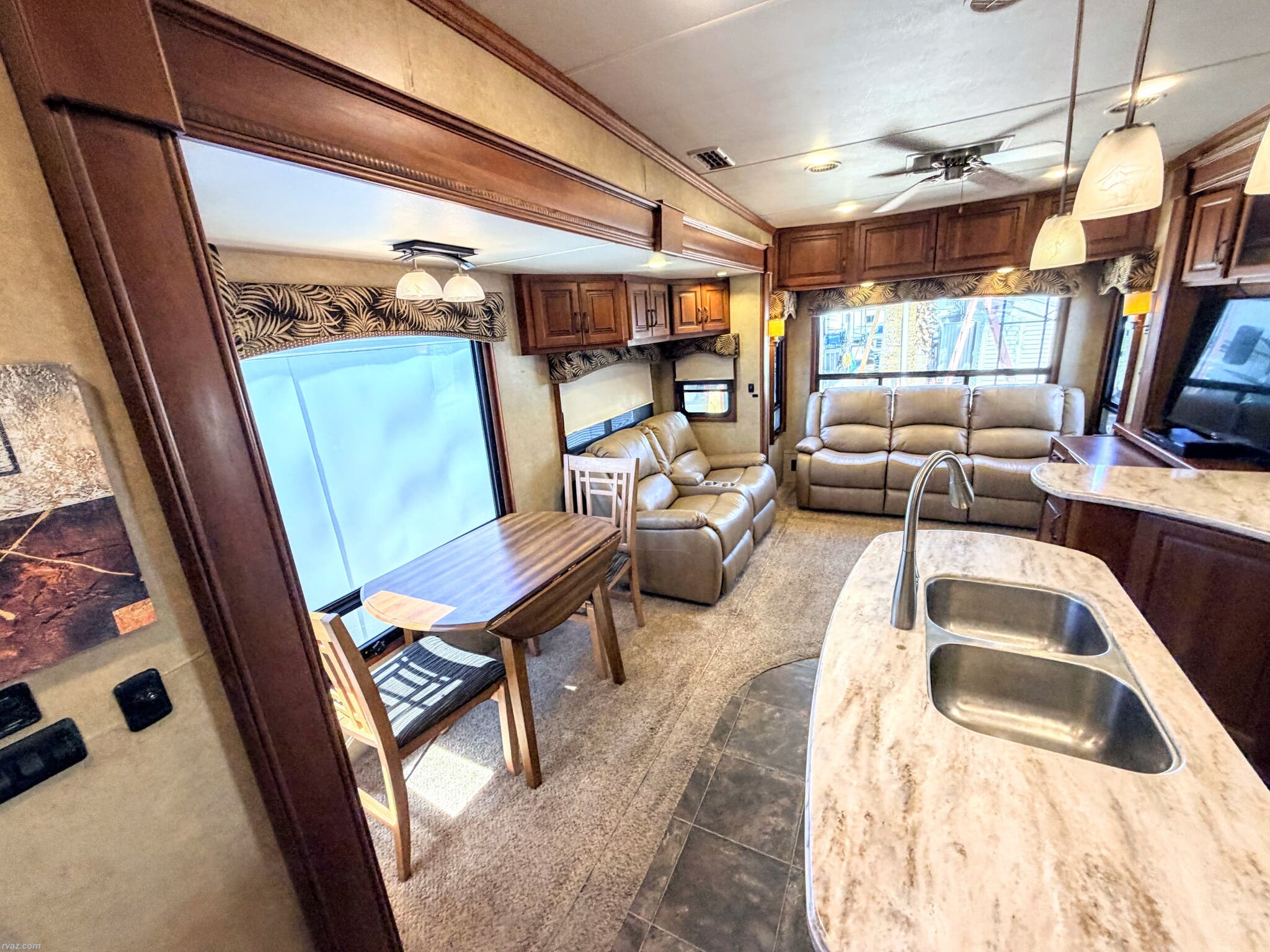 Used 2014 Lifestyle Luxury RV Lifestyle LS38RS available in Mesa, Arizona