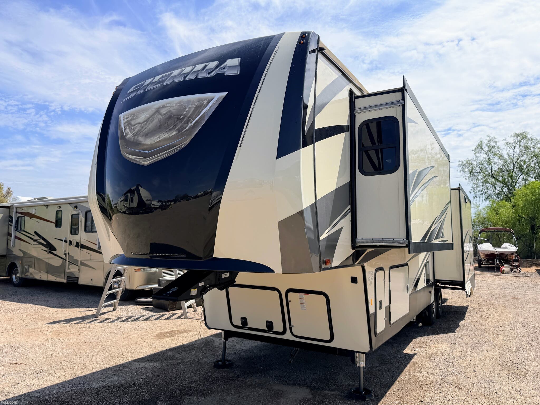 2019 Forest River Sierra 357RE - Used Fifth Wheel For Sale by RV AZ Corral in Mesa, Arizona features DVD Player, TV Antenna, TV, Dryer, Hitch