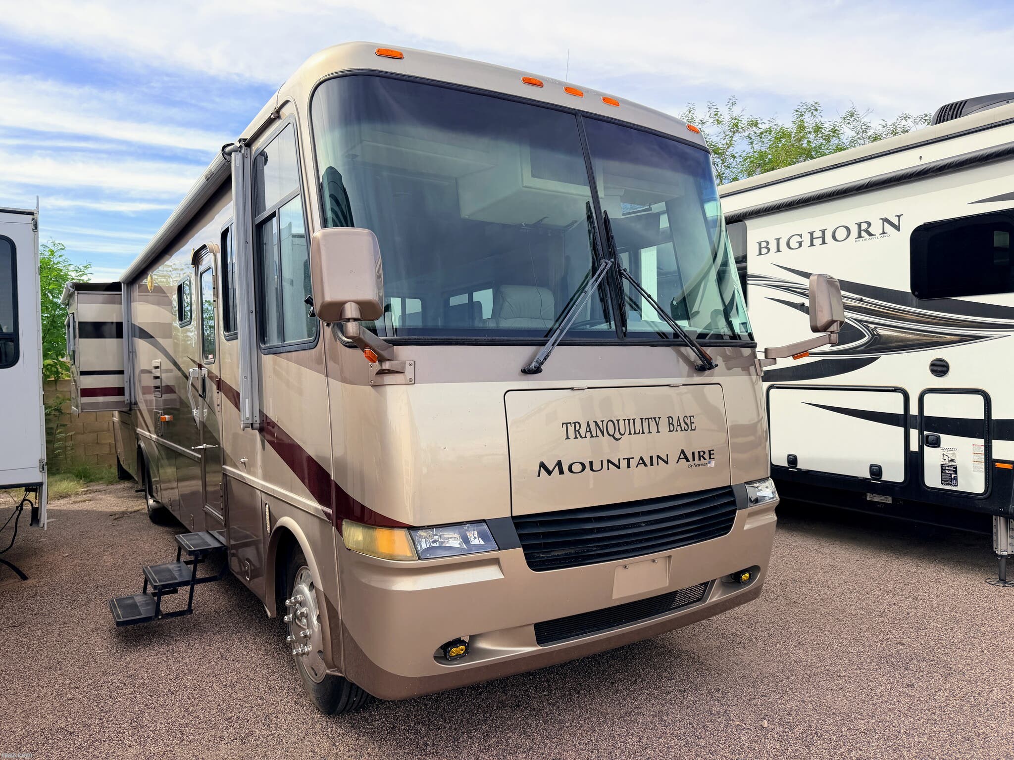 2003 Newmar Mountain Aire 3778 - Used Class A For Sale by RV AZ Corral in Mesa, Arizona features Non-Smoking Unit