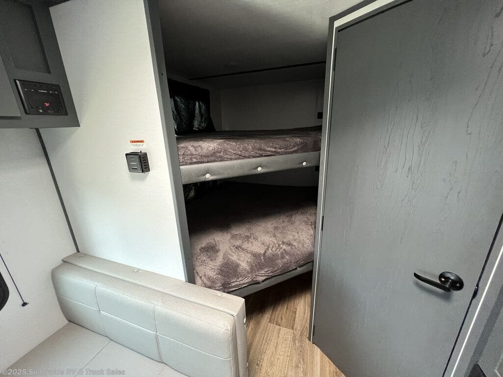 2022 Keystone Bullet Crossfire 2200BH RV for Sale in Sunnyside, GA