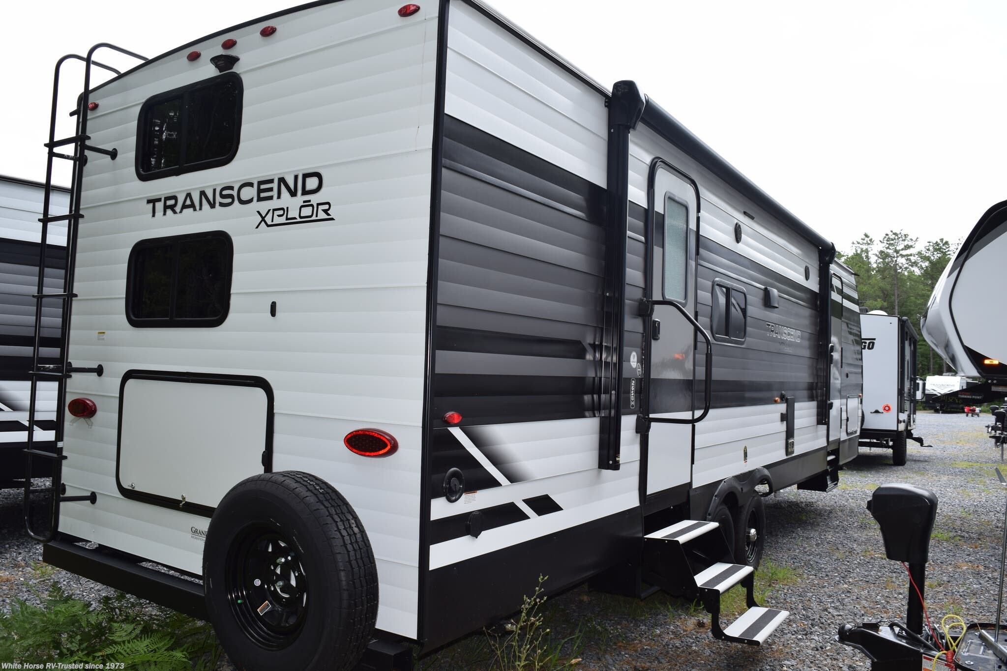 TR4037 - 2022 Grand Design Transcend Xplor 265BH Travel Trailer for sale in  Egg Harbor City NJ